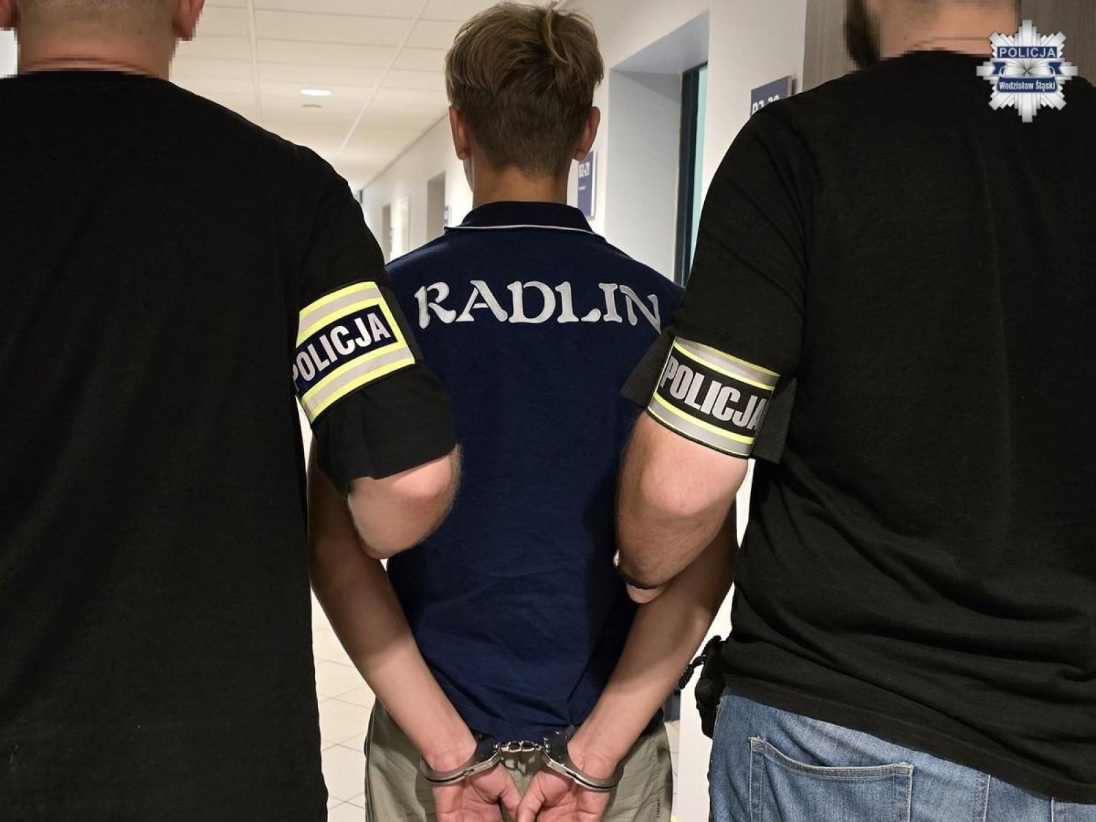 Zdjęcie w galerii na portalu naszwodzislaw.com: Radlin: Pobicie podczas dożynek. Sprawcy zatrzymani wiadomości z regionu