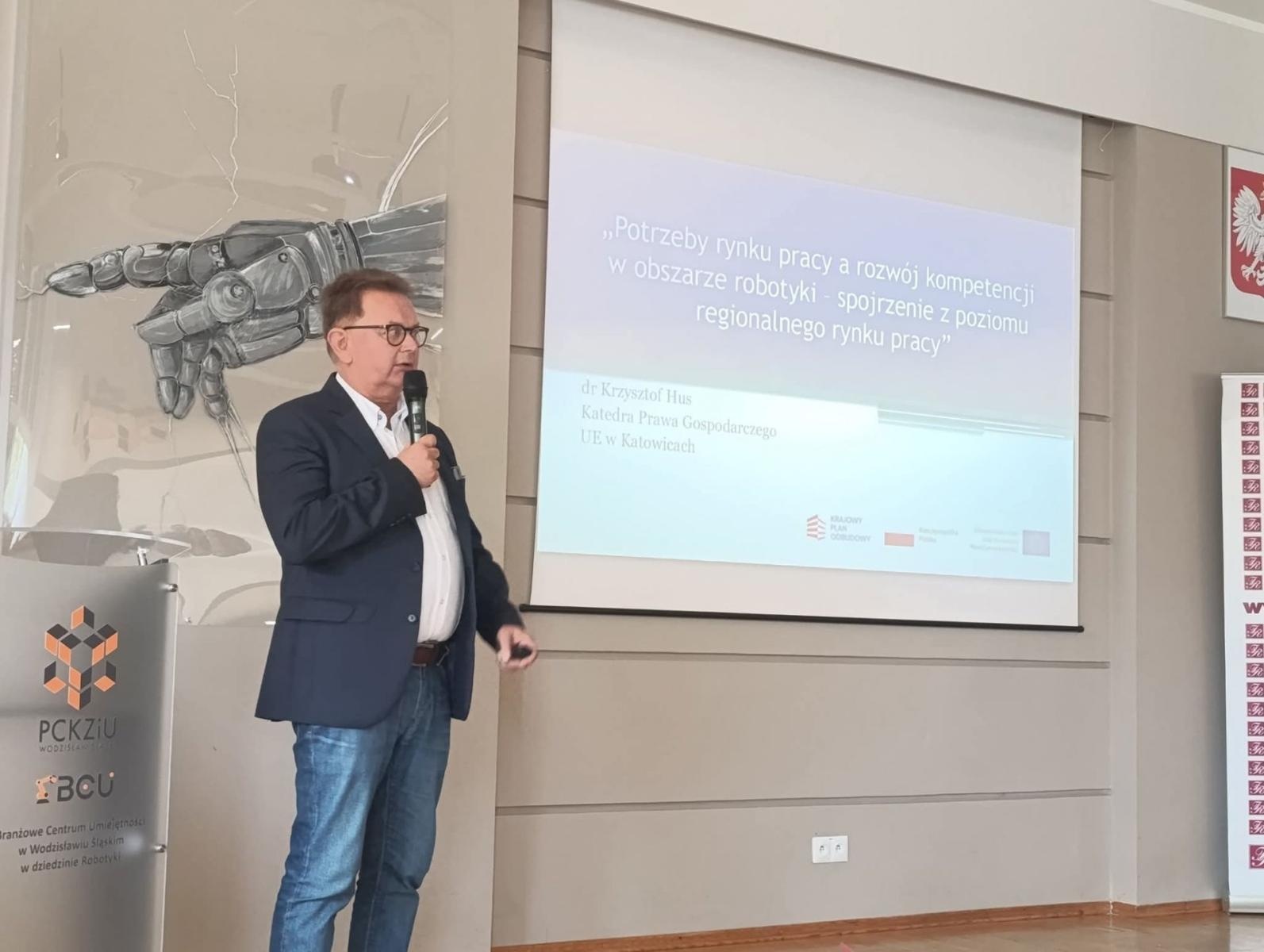 Zdjęcie w galerii na portalu naszwodzislaw.com: Robotyka w centrum uwagi. Konferencja w Wodzisławiu Śląskim wiadomości z regionu