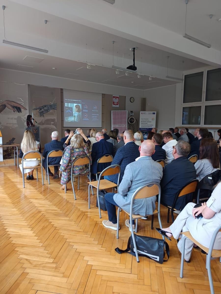 Zdjęcie w galerii na portalu naszwodzislaw.com: Robotyka w centrum uwagi. Konferencja w Wodzisławiu Śląskim wiadomości z regionu