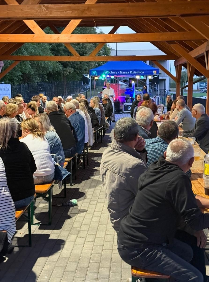 Zdjęcie w galerii na portalu naszwodzislaw.com: V Wilchwiańska Biesiada przyciągnęła tłumy mieszkańców wiadomości z regionu