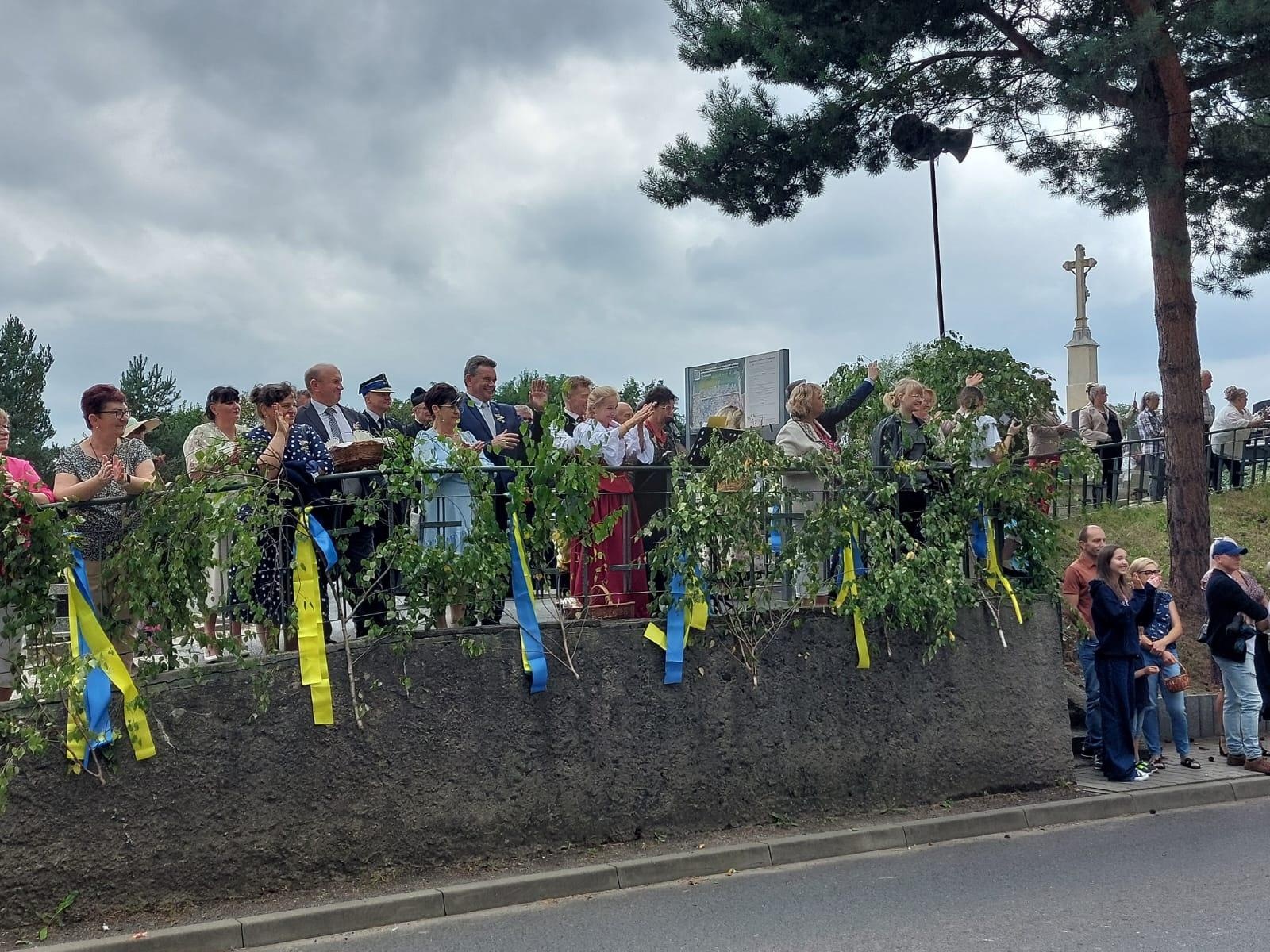 Zdjęcie w galerii na portalu naszwodzislaw.com: Boże z Twoich rąk żyjemy. Dożynki w Połomi [FOTO] wiadomości z regionu