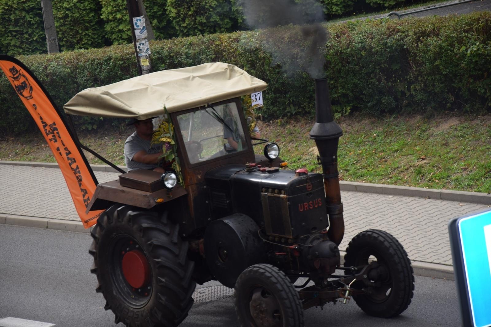 Zdjęcie w galerii na portalu naszwodzislaw.com: Boże z Twoich rąk żyjemy. Dożynki w Połomi [FOTO] wiadomości z regionu
