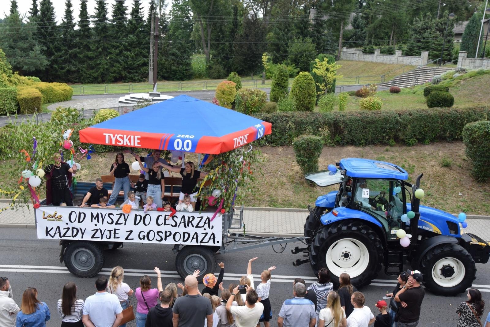 Zdjęcie w galerii na portalu naszwodzislaw.com: Boże z Twoich rąk żyjemy. Dożynki w Połomi [FOTO] wiadomości z regionu
