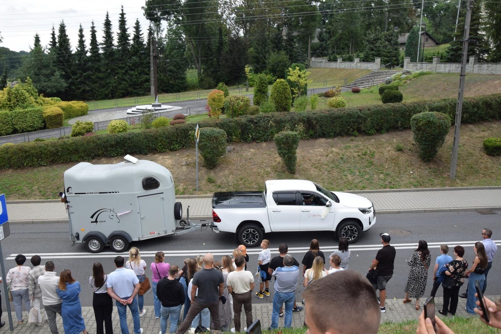 Zdjęcie w galerii na portalu naszwodzislaw.com: Boże z Twoich rąk żyjemy. Dożynki w Połomi [FOTO] wiadomości z regionu