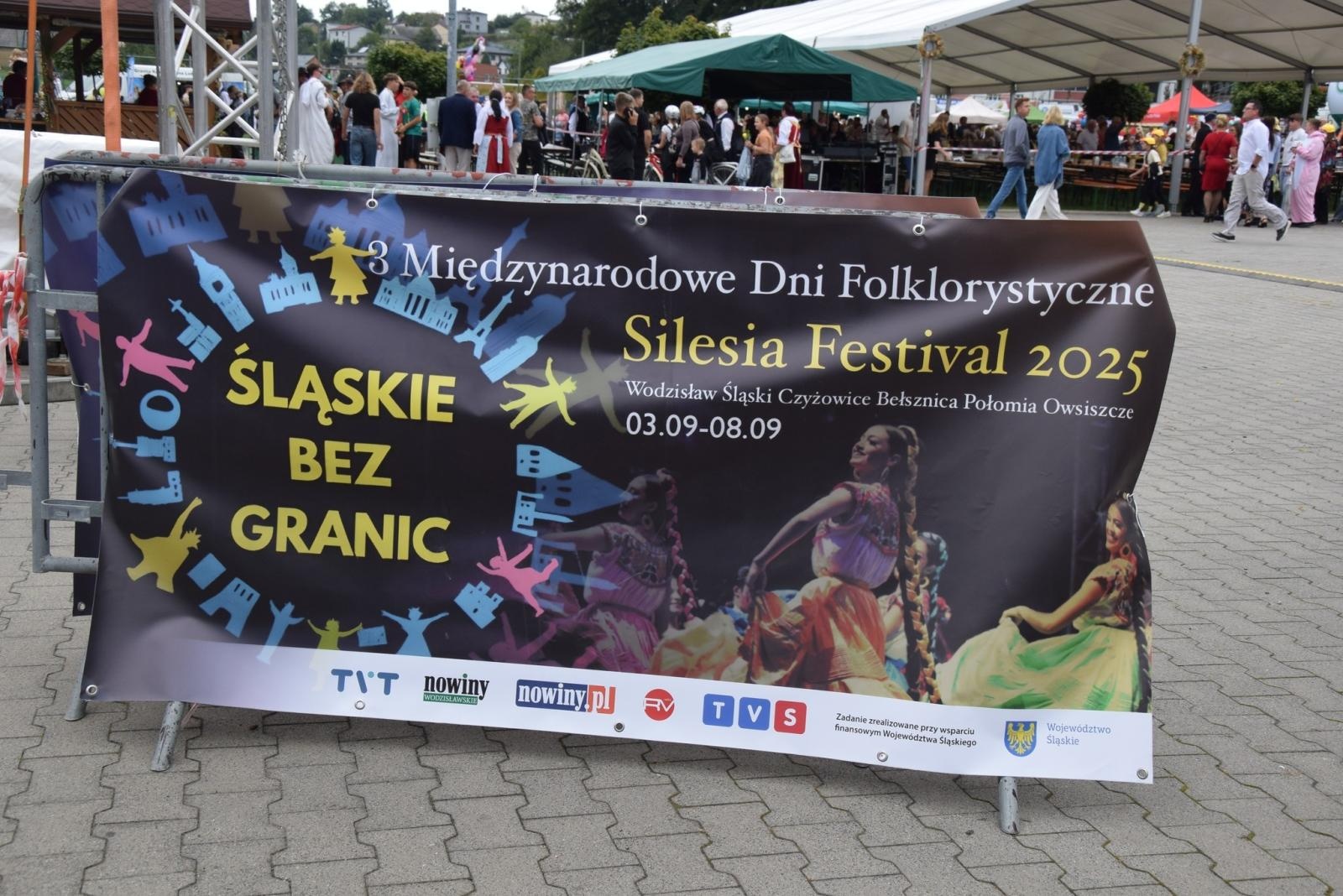 Zdjęcie w galerii na portalu naszwodzislaw.com: Boże z Twoich rąk żyjemy. Dożynki w Połomi [FOTO] wiadomości z regionu