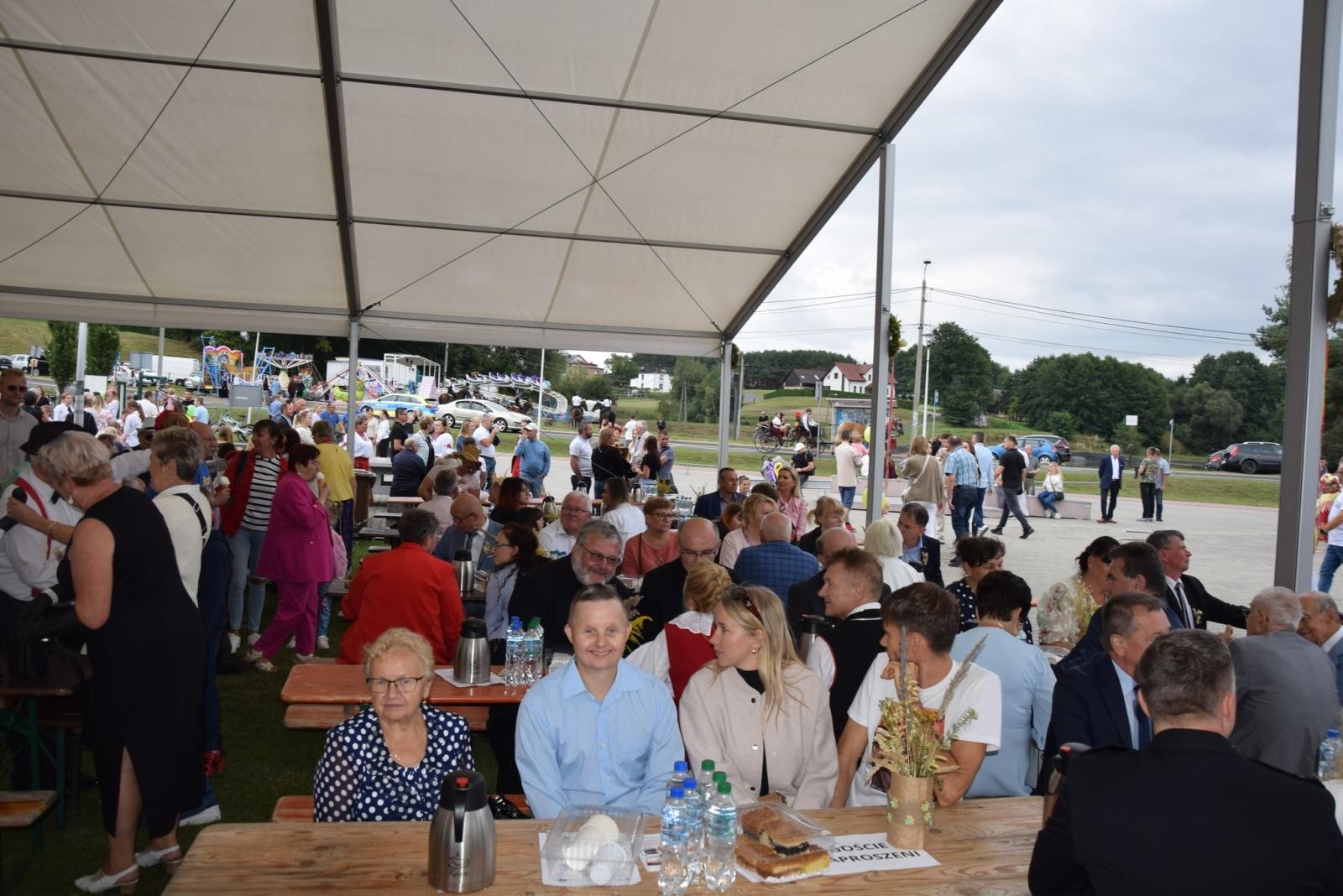 Zdjęcie w galerii na portalu naszwodzislaw.com: Boże z Twoich rąk żyjemy. Dożynki w Połomi [FOTO] wiadomości z regionu