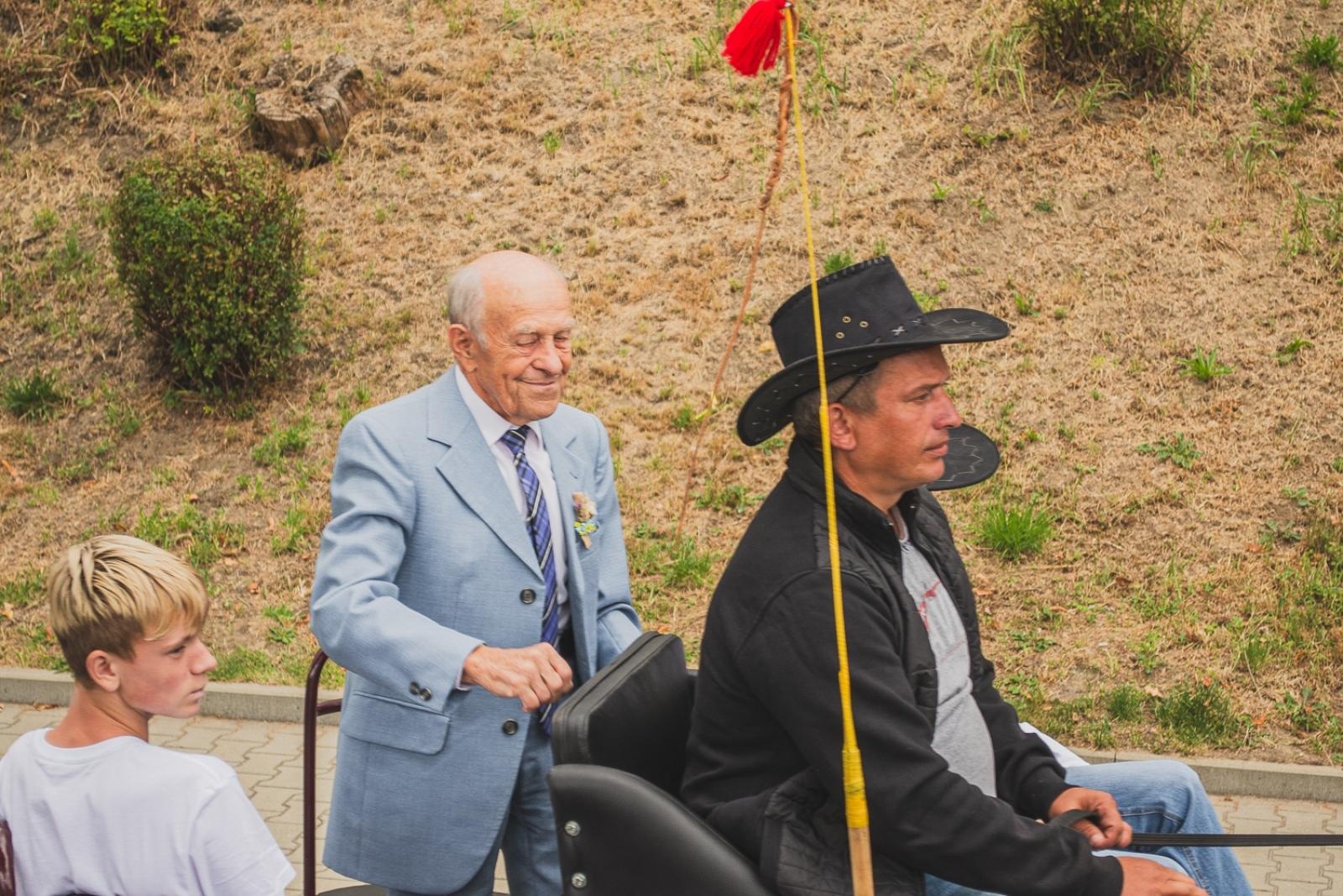 Zdjęcie w galerii na portalu naszwodzislaw.com: Boże z Twoich rąk żyjemy. Dożynki w Połomi [FOTO] wiadomości z regionu