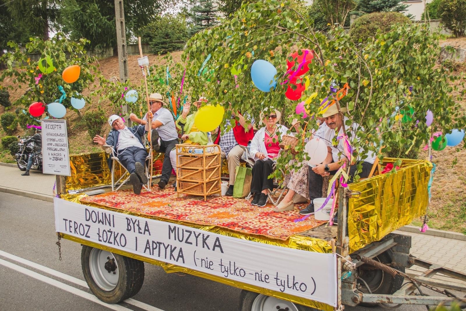 Zdjęcie w galerii na portalu naszwodzislaw.com: Boże z Twoich rąk żyjemy. Dożynki w Połomi [FOTO] wiadomości z regionu