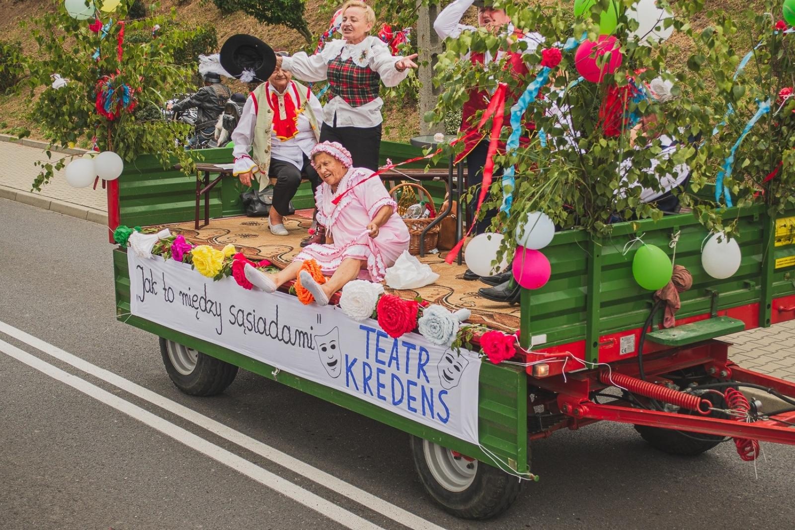 Zdjęcie w galerii na portalu naszwodzislaw.com: Boże z Twoich rąk żyjemy. Dożynki w Połomi [FOTO] wiadomości z regionu