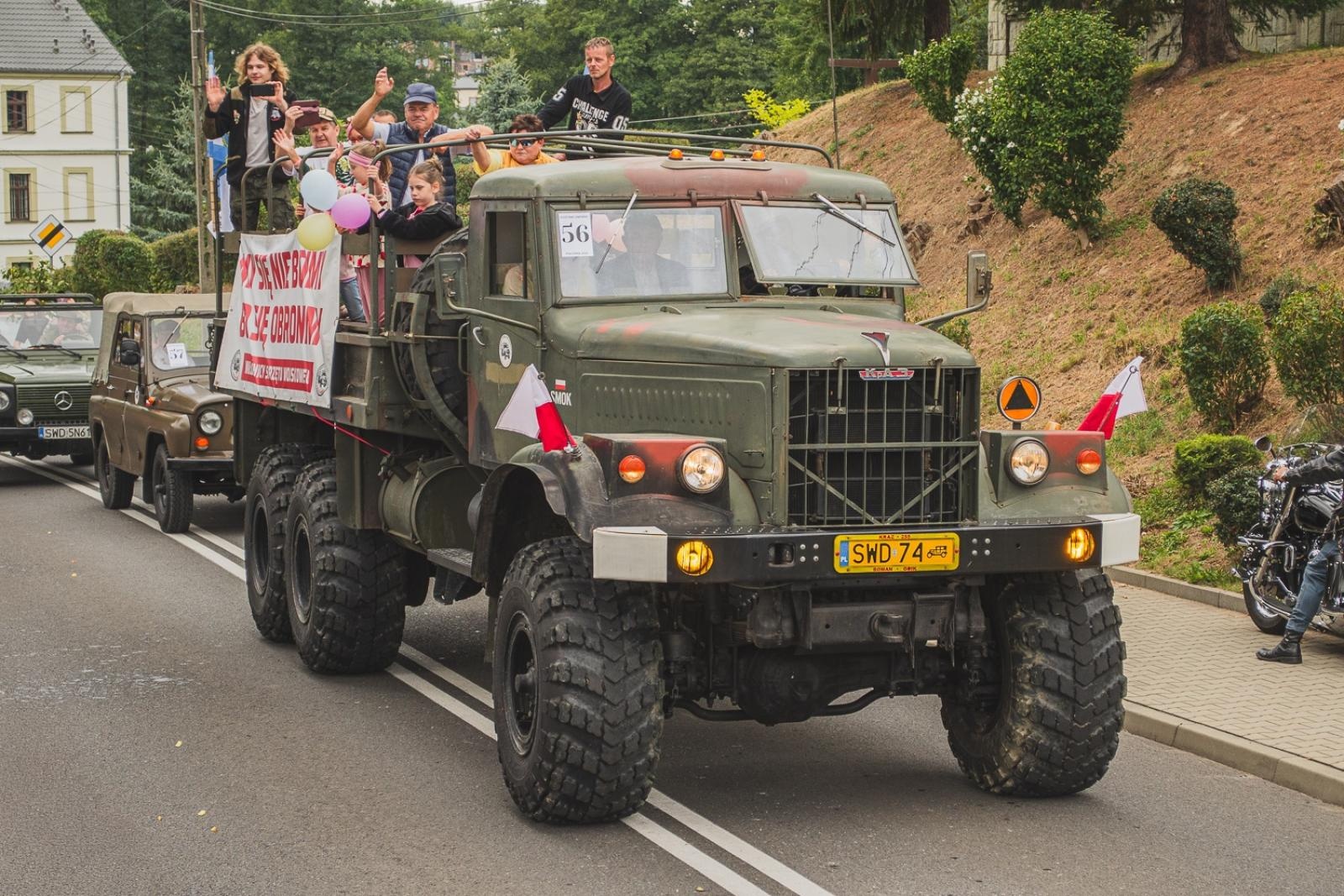 Zdjęcie w galerii na portalu naszwodzislaw.com: Boże z Twoich rąk żyjemy. Dożynki w Połomi [FOTO] wiadomości z regionu
