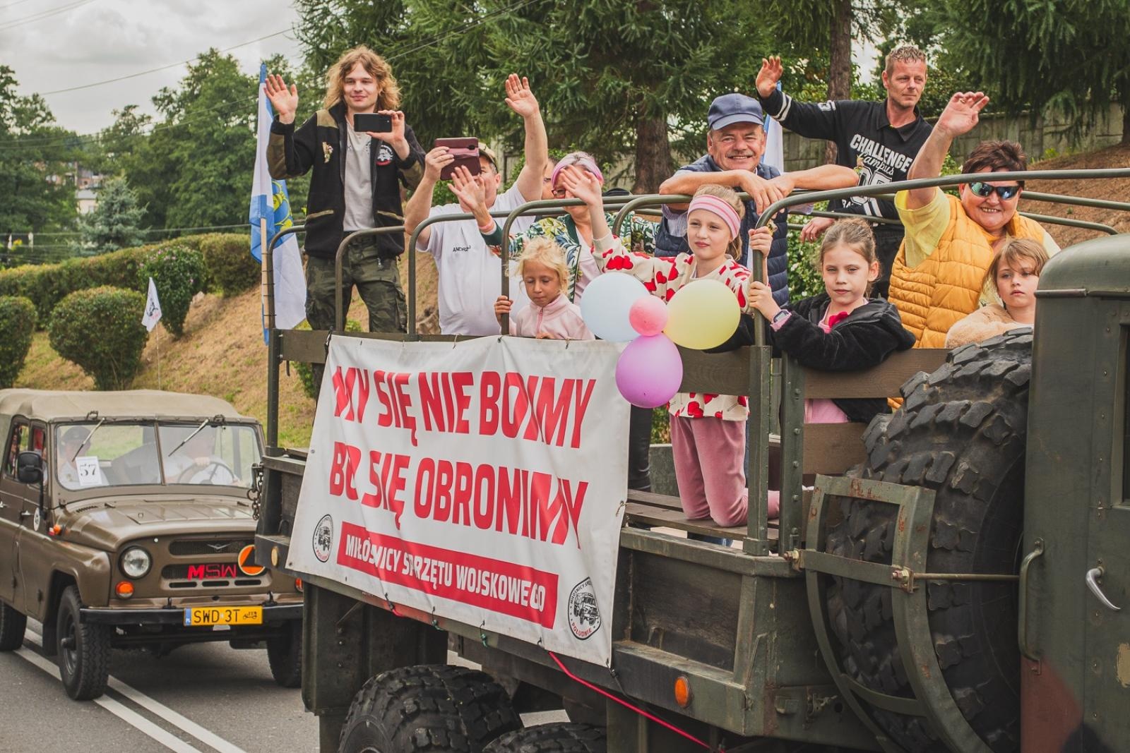 Zdjęcie w galerii na portalu naszwodzislaw.com: Boże z Twoich rąk żyjemy. Dożynki w Połomi [FOTO] wiadomości z regionu