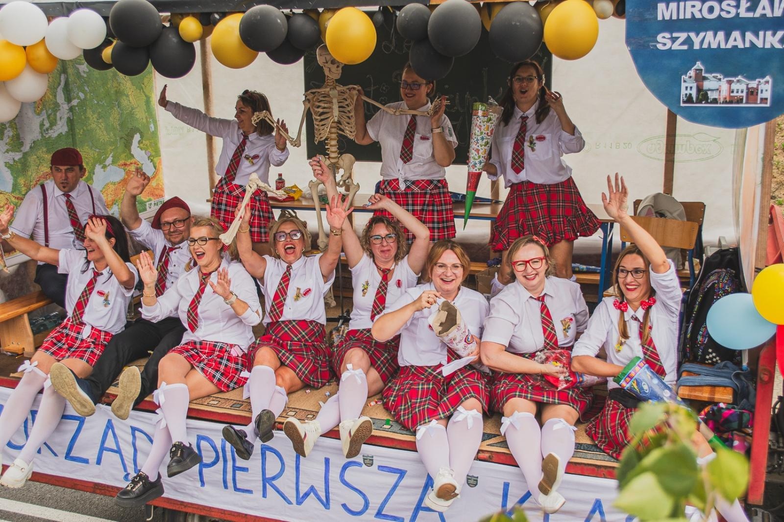 Zdjęcie w galerii na portalu naszwodzislaw.com: Boże z Twoich rąk żyjemy. Dożynki w Połomi [FOTO] wiadomości z regionu