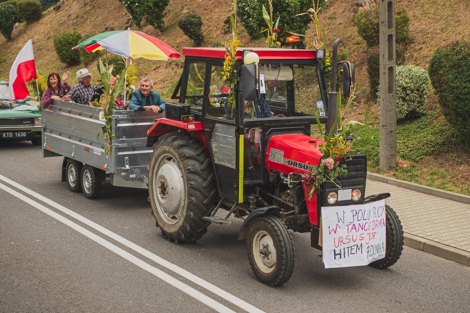 Zdjęcie w galerii na portalu naszwodzislaw.com: Boże z Twoich rąk żyjemy. Dożynki w Połomi [FOTO] wiadomości z regionu