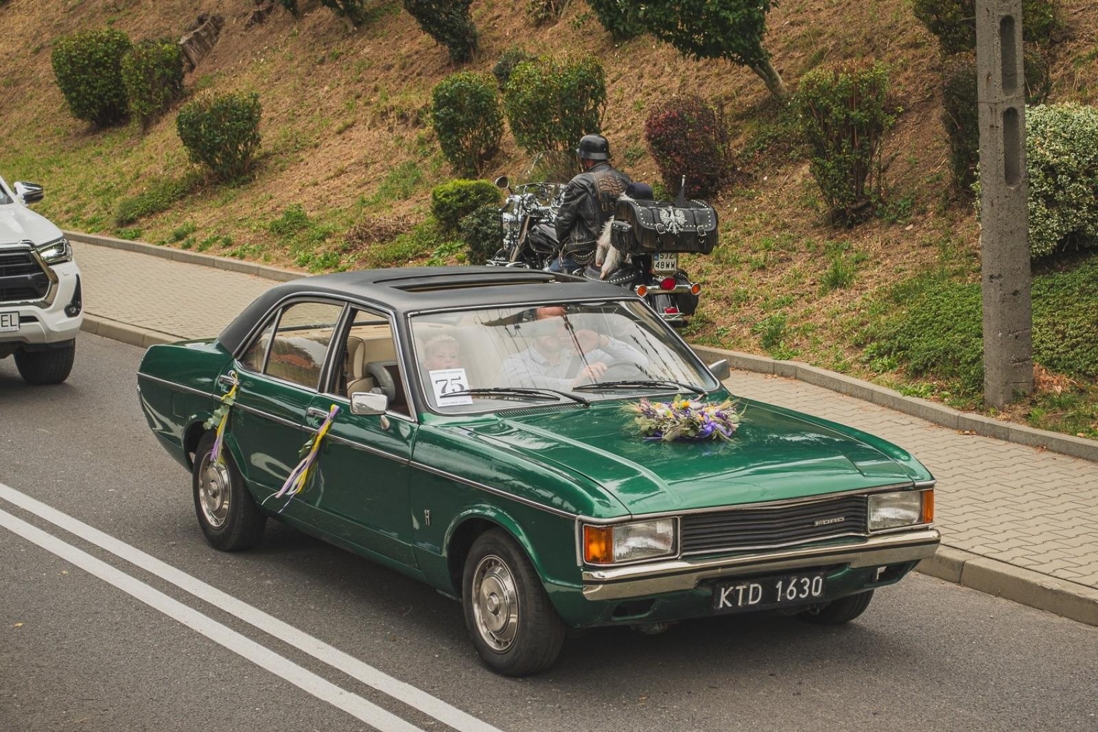 Zdjęcie w galerii na portalu naszwodzislaw.com: Boże z Twoich rąk żyjemy. Dożynki w Połomi [FOTO] wiadomości z regionu