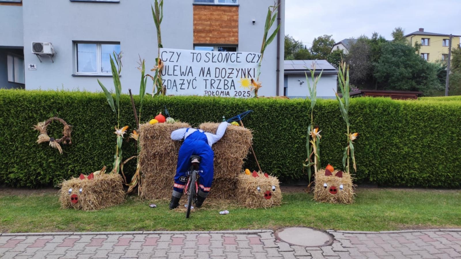 Zdjęcie w galerii na portalu naszwodzislaw.com: Boże z Twoich rąk żyjemy. Dożynki w Połomi [FOTO] wiadomości z regionu