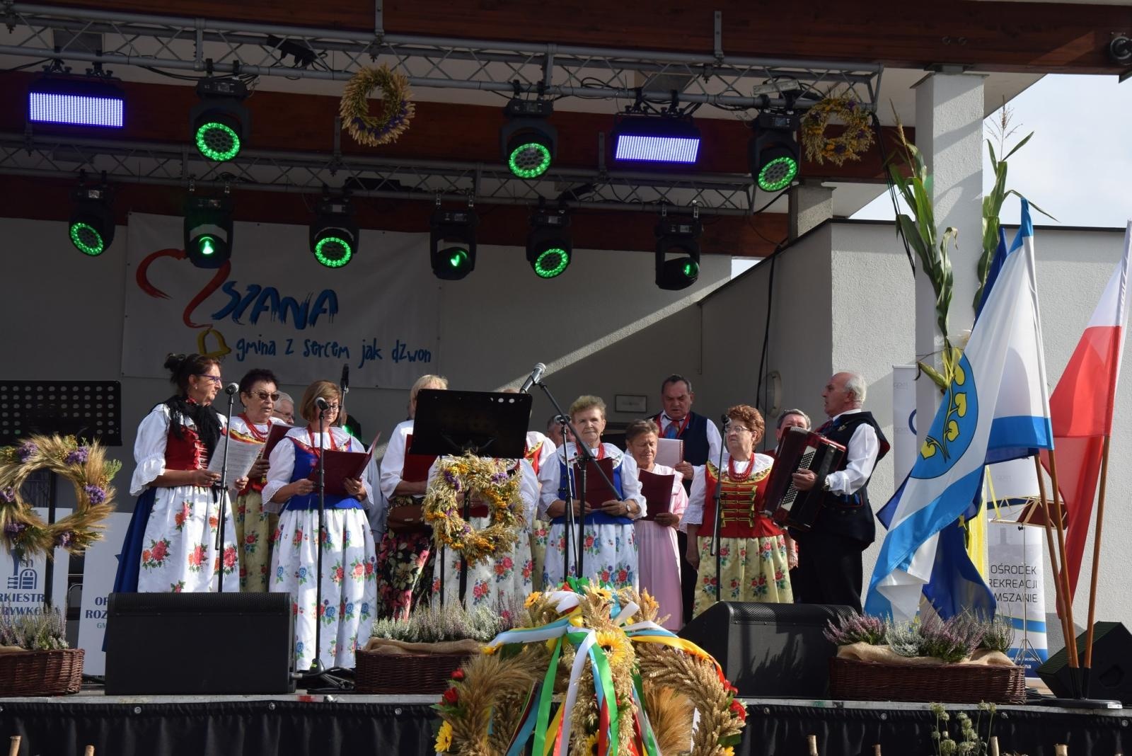 Zdjęcie w galerii na portalu naszwodzislaw.com: Boże z Twoich rąk żyjemy. Dożynki w Połomi [FOTO] wiadomości z regionu