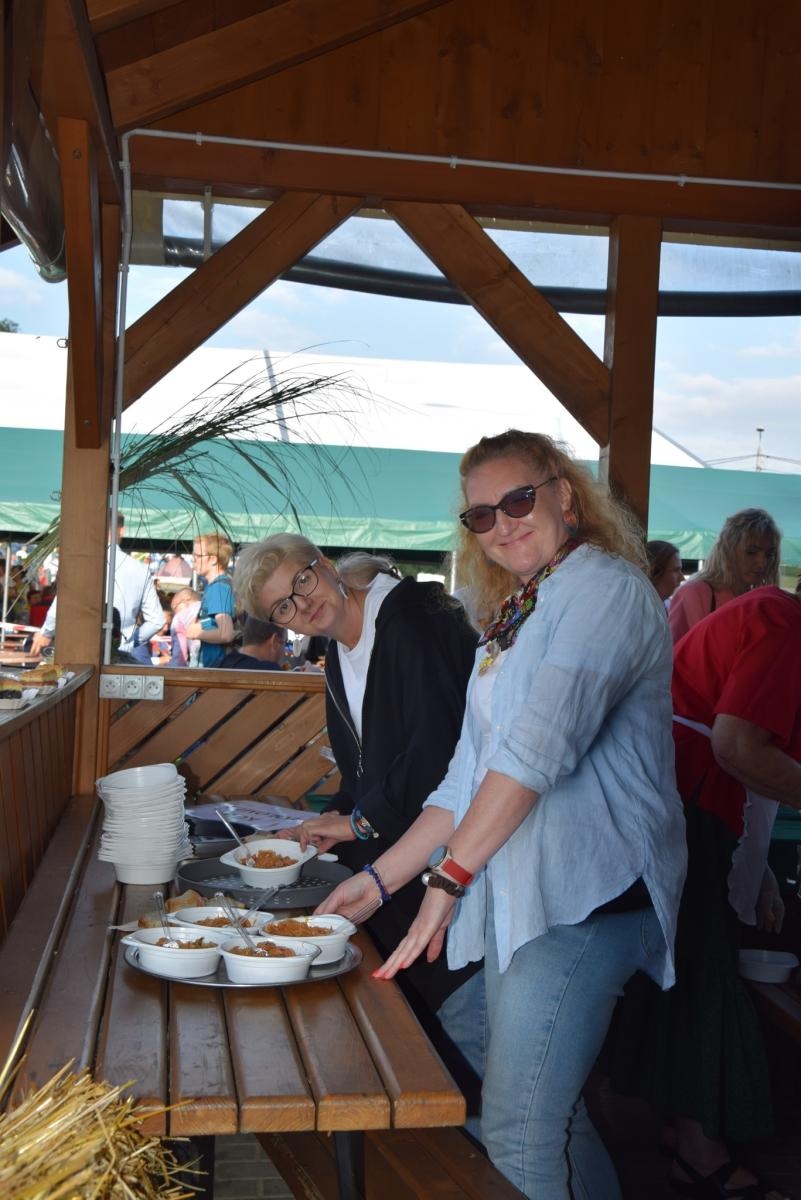 Zdjęcie w galerii na portalu naszwodzislaw.com: Boże z Twoich rąk żyjemy. Dożynki w Połomi [FOTO] wiadomości z regionu