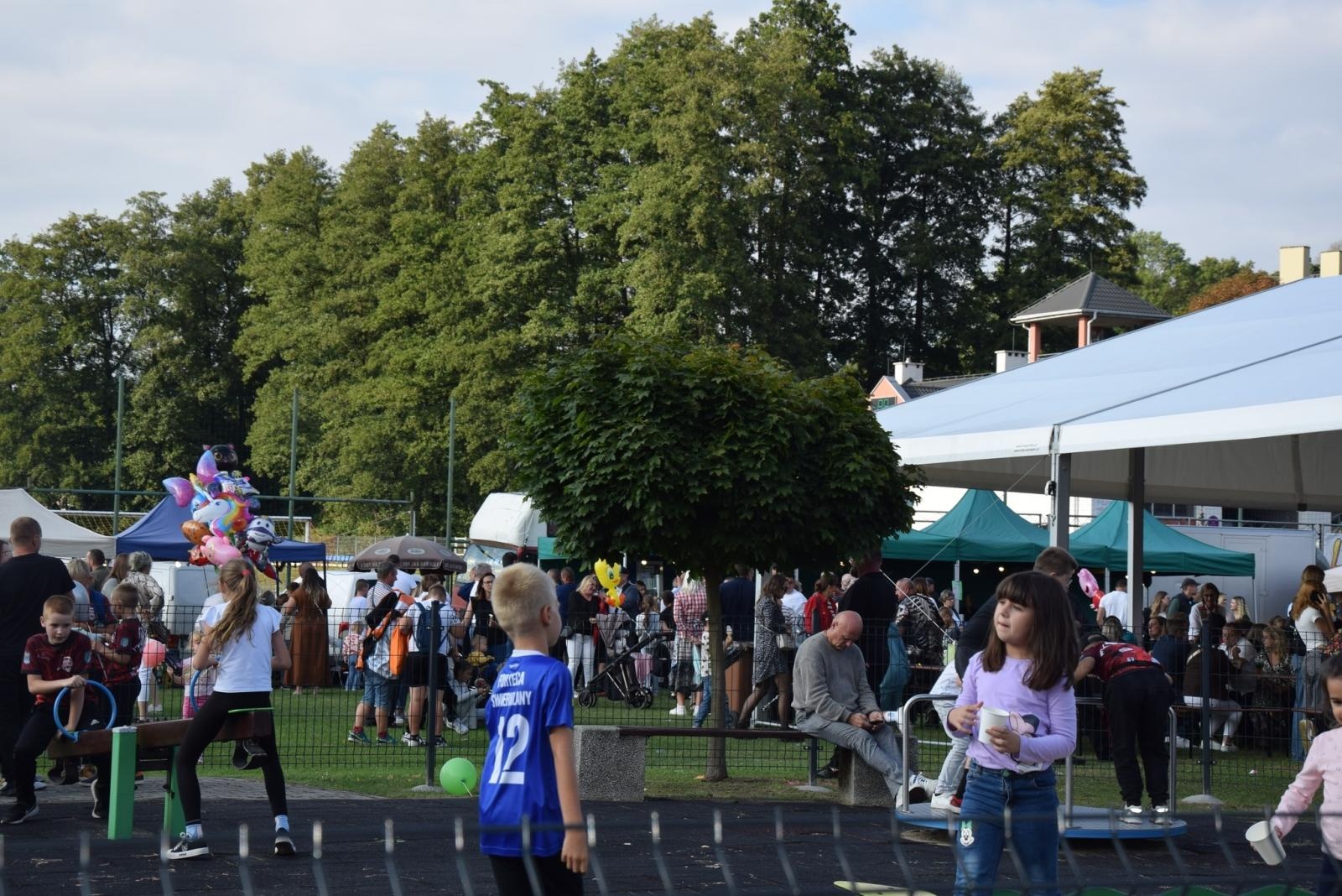 Zdjęcie w galerii na portalu naszwodzislaw.com: Boże z Twoich rąk żyjemy. Dożynki w Połomi [FOTO] wiadomości z regionu