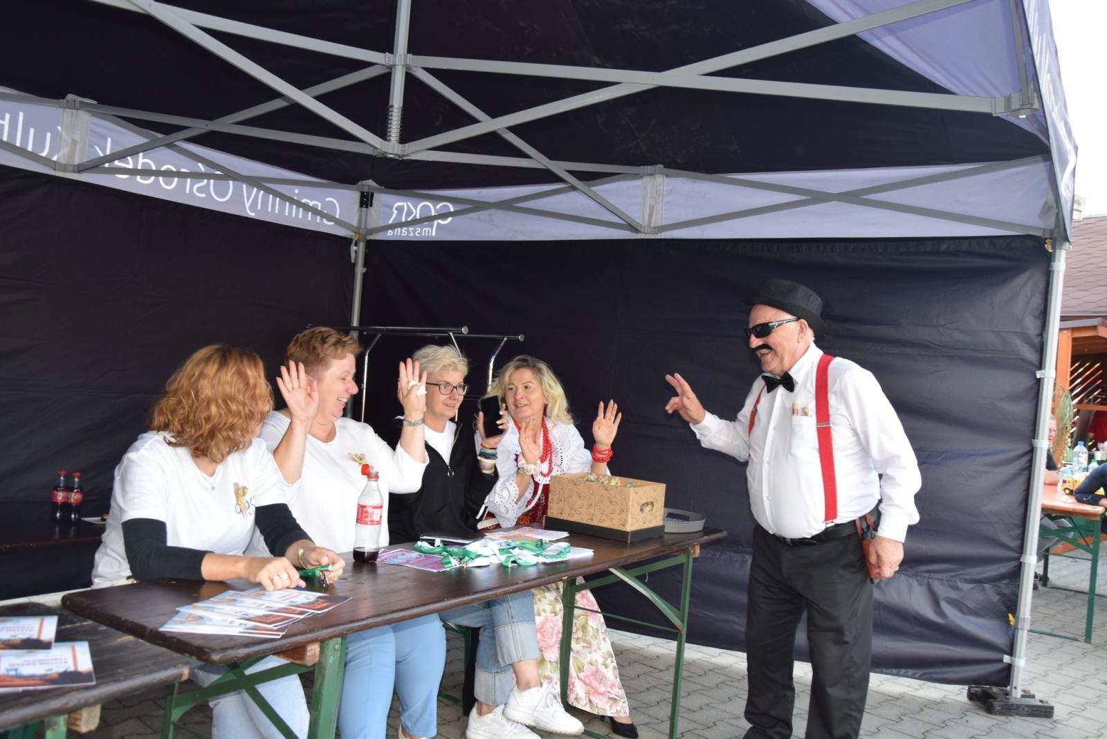 Zdjęcie w galerii na portalu naszwodzislaw.com: Boże z Twoich rąk żyjemy. Dożynki w Połomi [FOTO] wiadomości z regionu