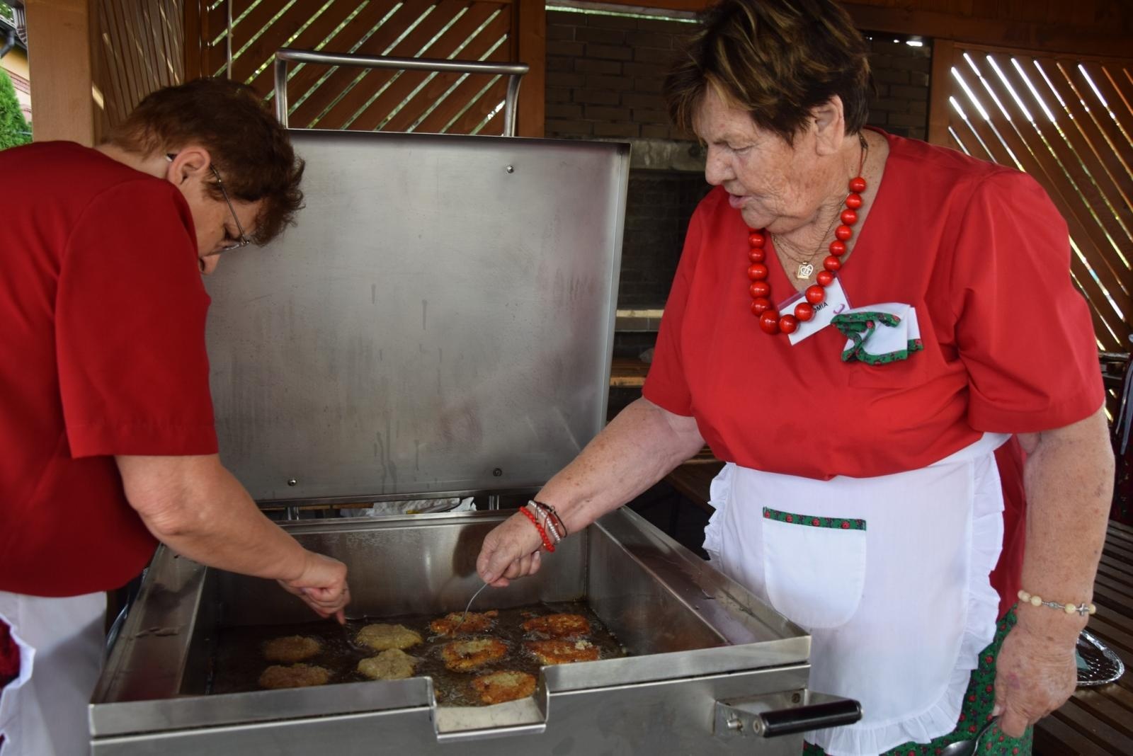 Zdjęcie w galerii na portalu naszwodzislaw.com: Boże z Twoich rąk żyjemy. Dożynki w Połomi [FOTO] wiadomości z regionu
