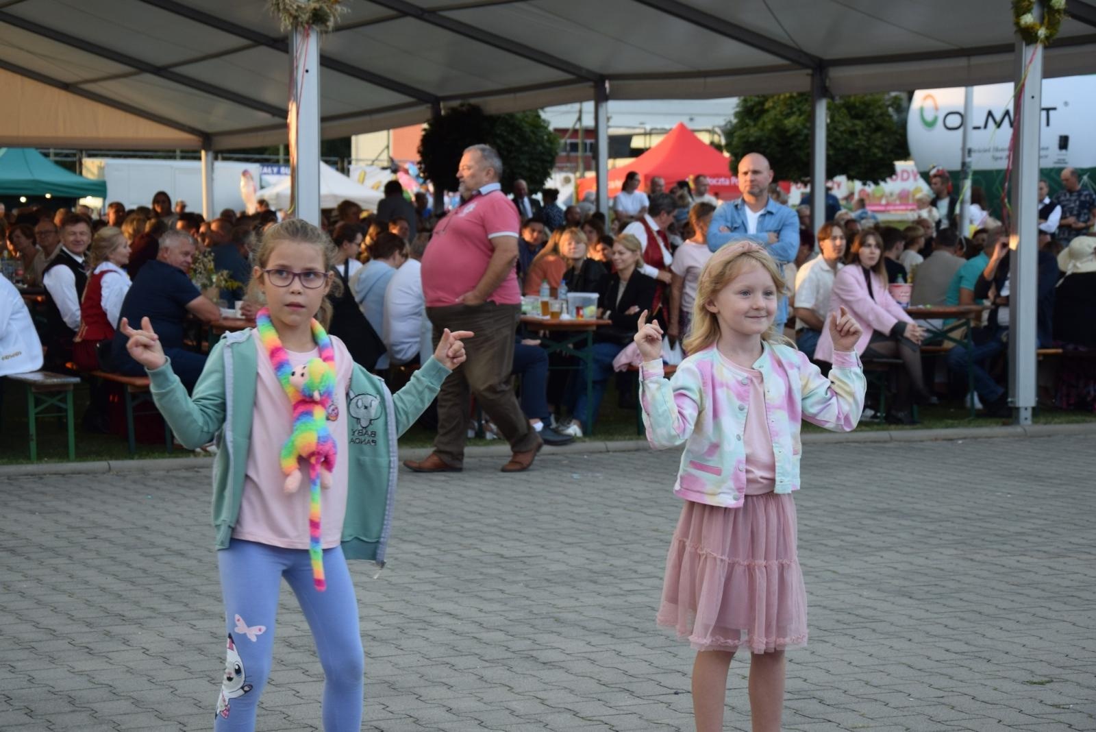 Zdjęcie w galerii na portalu naszwodzislaw.com: Boże z Twoich rąk żyjemy. Dożynki w Połomi [FOTO] wiadomości z regionu