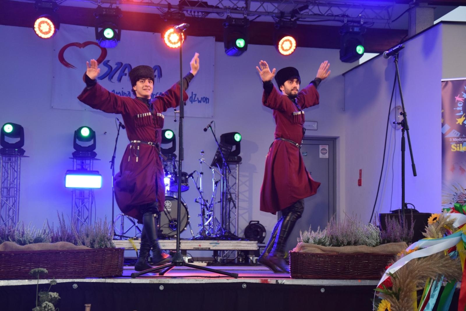 Zdjęcie w galerii na portalu naszwodzislaw.com: Boże z Twoich rąk żyjemy. Dożynki w Połomi [FOTO] wiadomości z regionu