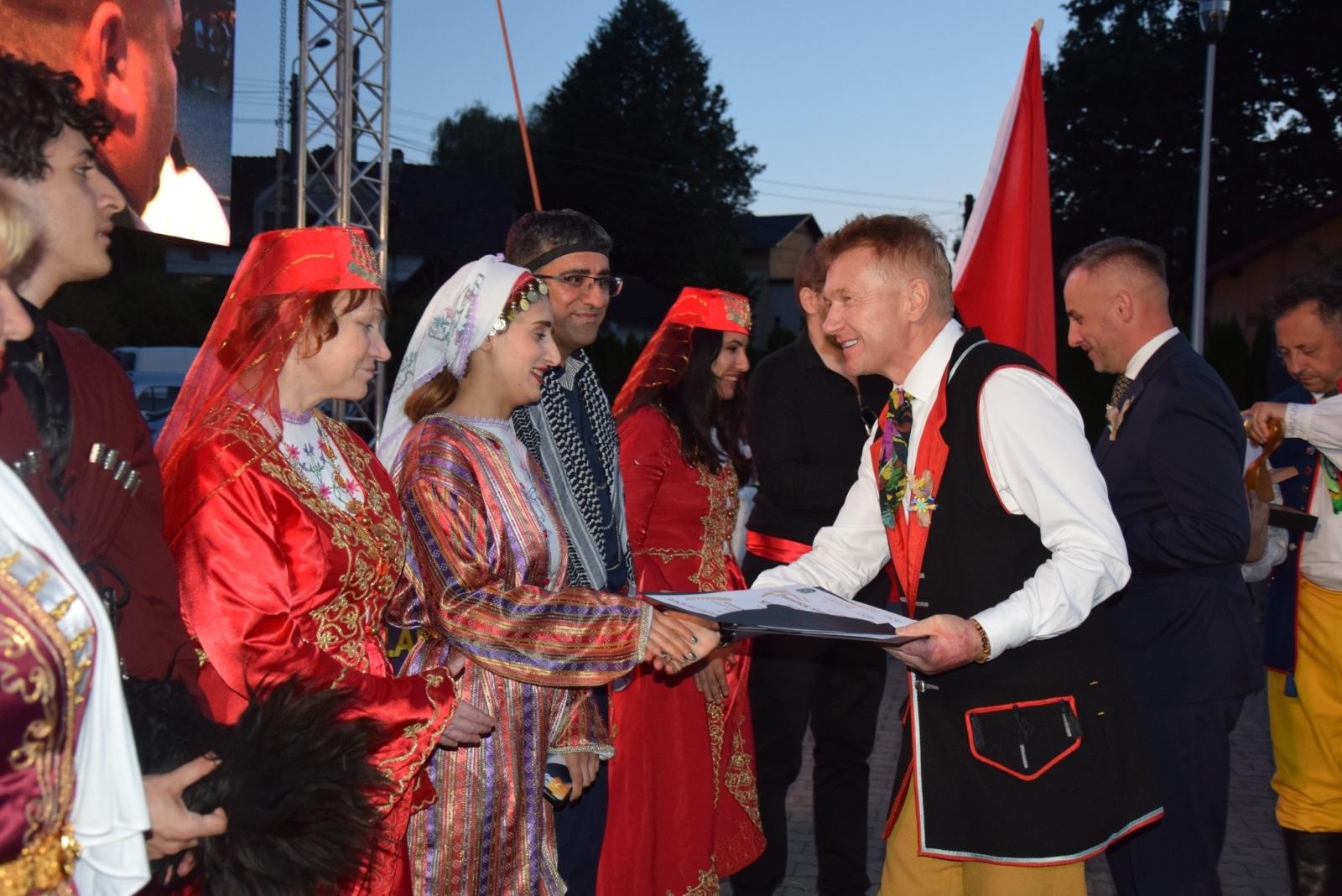 Zdjęcie w galerii na portalu naszwodzislaw.com: Boże z Twoich rąk żyjemy. Dożynki w Połomi [FOTO] wiadomości z regionu