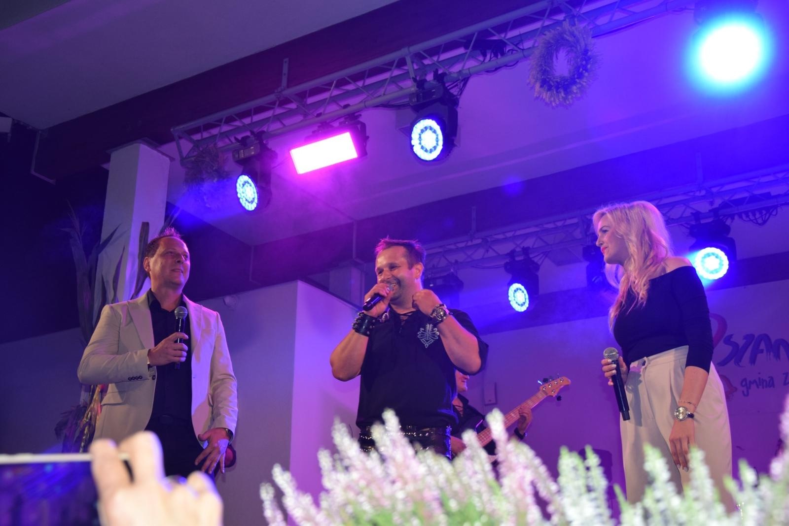 Zdjęcie w galerii na portalu naszwodzislaw.com: Boże z Twoich rąk żyjemy. Dożynki w Połomi [FOTO] wiadomości z regionu