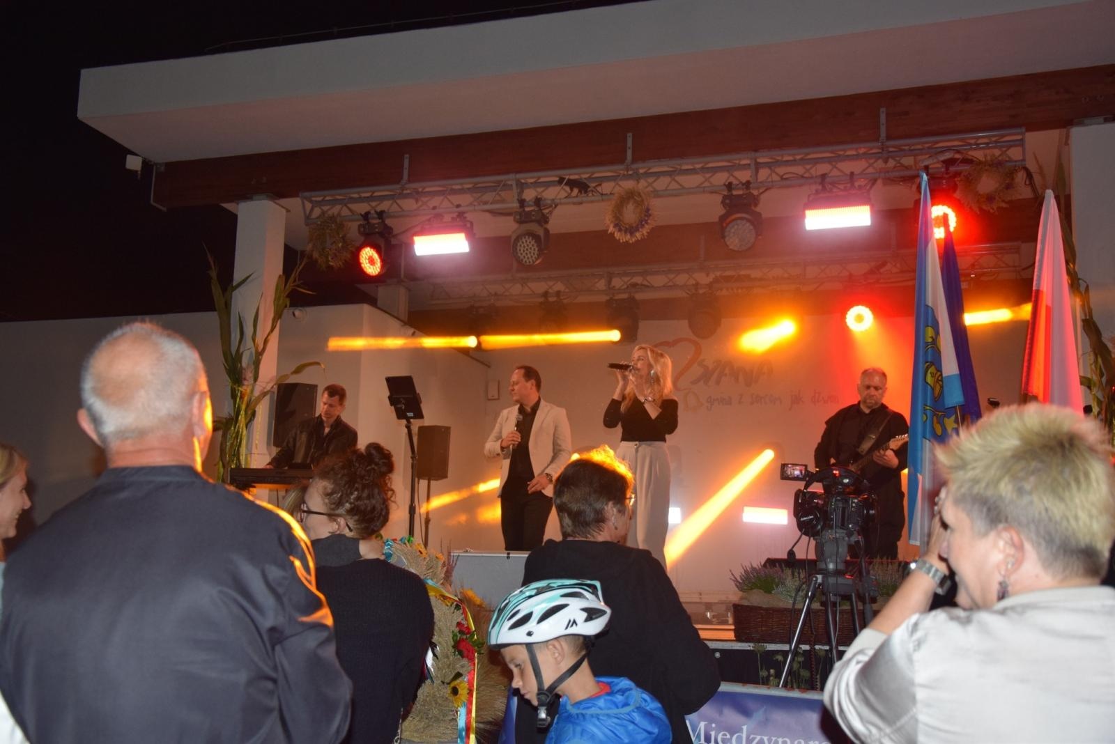 Zdjęcie w galerii na portalu naszwodzislaw.com: Boże z Twoich rąk żyjemy. Dożynki w Połomi [FOTO] wiadomości z regionu