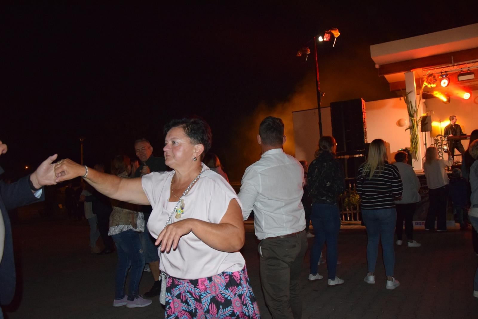 Zdjęcie w galerii na portalu naszwodzislaw.com: Boże z Twoich rąk żyjemy. Dożynki w Połomi [FOTO] wiadomości z regionu