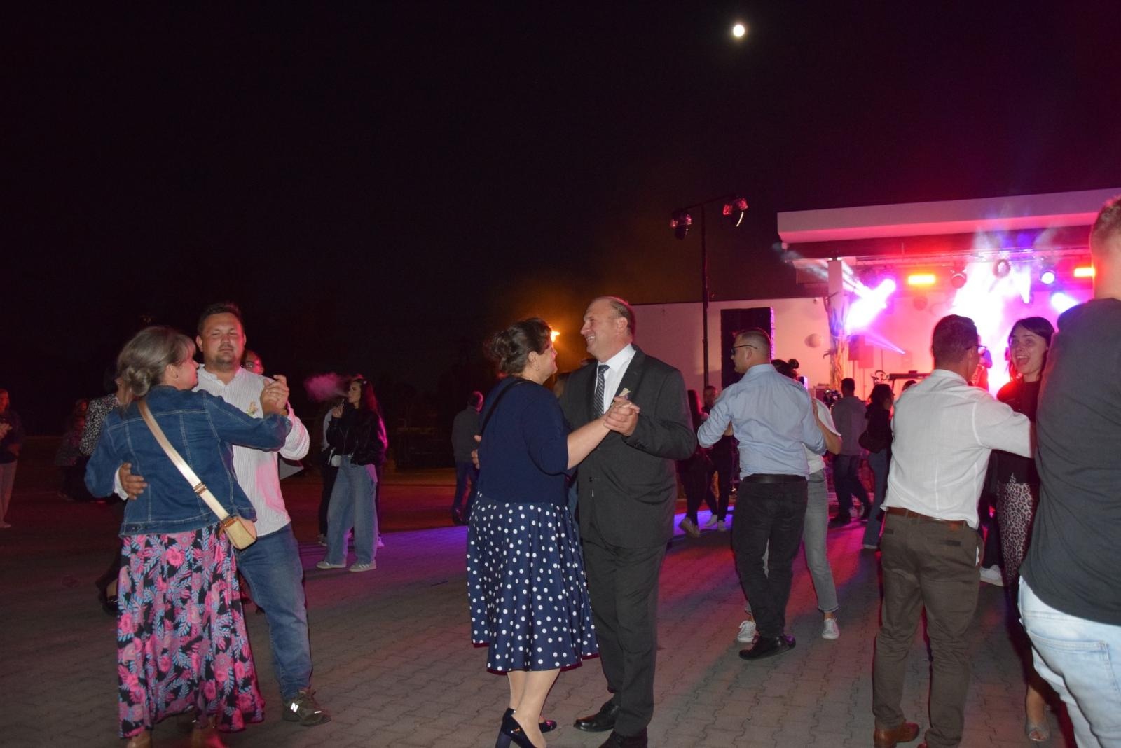 Zdjęcie w galerii na portalu naszwodzislaw.com: Boże z Twoich rąk żyjemy. Dożynki w Połomi [FOTO] wiadomości z regionu