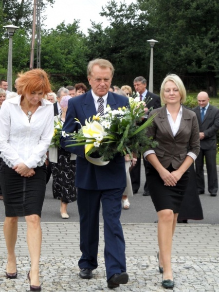 Zdjęcie w galerii na portalu naszwodzislaw.com: Fragment szaty JP II już w Gorzycach wiadomości z regionu