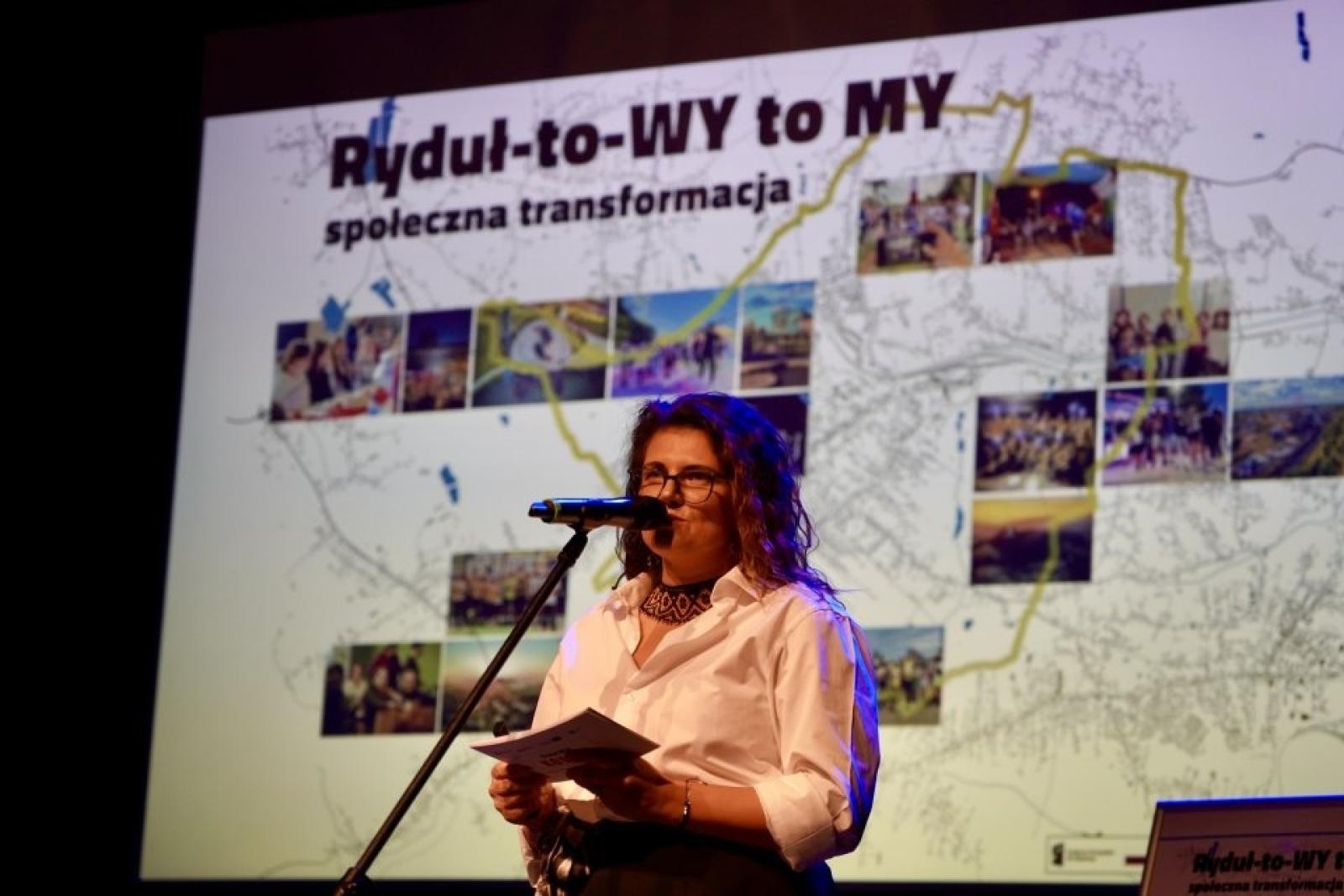 Zdjęcie w galerii na portalu naszwodzislaw.com: Moc, inspiracja i kobieca energia w Rydułtowach [FOTO] wiadomości z regionu