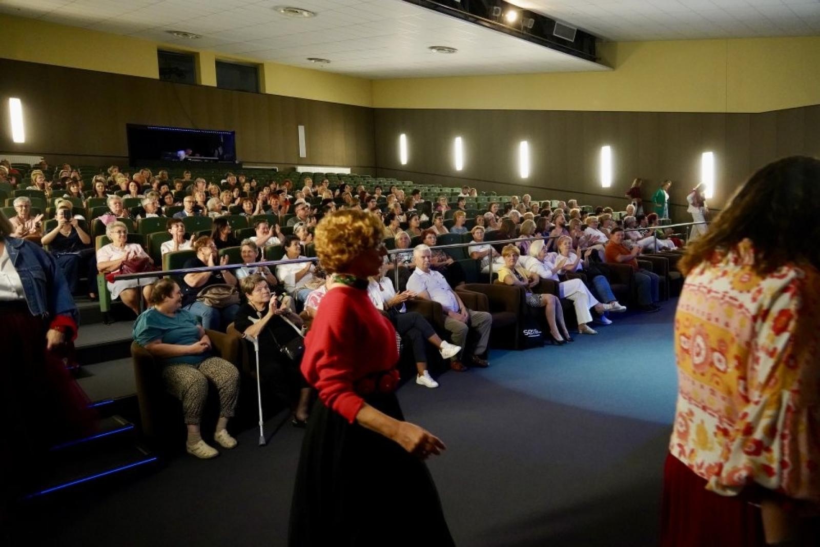 Zdjęcie w galerii na portalu naszwodzislaw.com: Moc, inspiracja i kobieca energia w Rydułtowach [FOTO] wiadomości z regionu