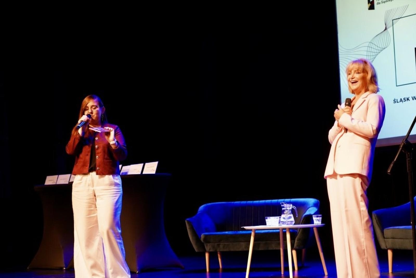 Zdjęcie w galerii na portalu naszwodzislaw.com: Moc, inspiracja i kobieca energia w Rydułtowach [FOTO] wiadomości z regionu