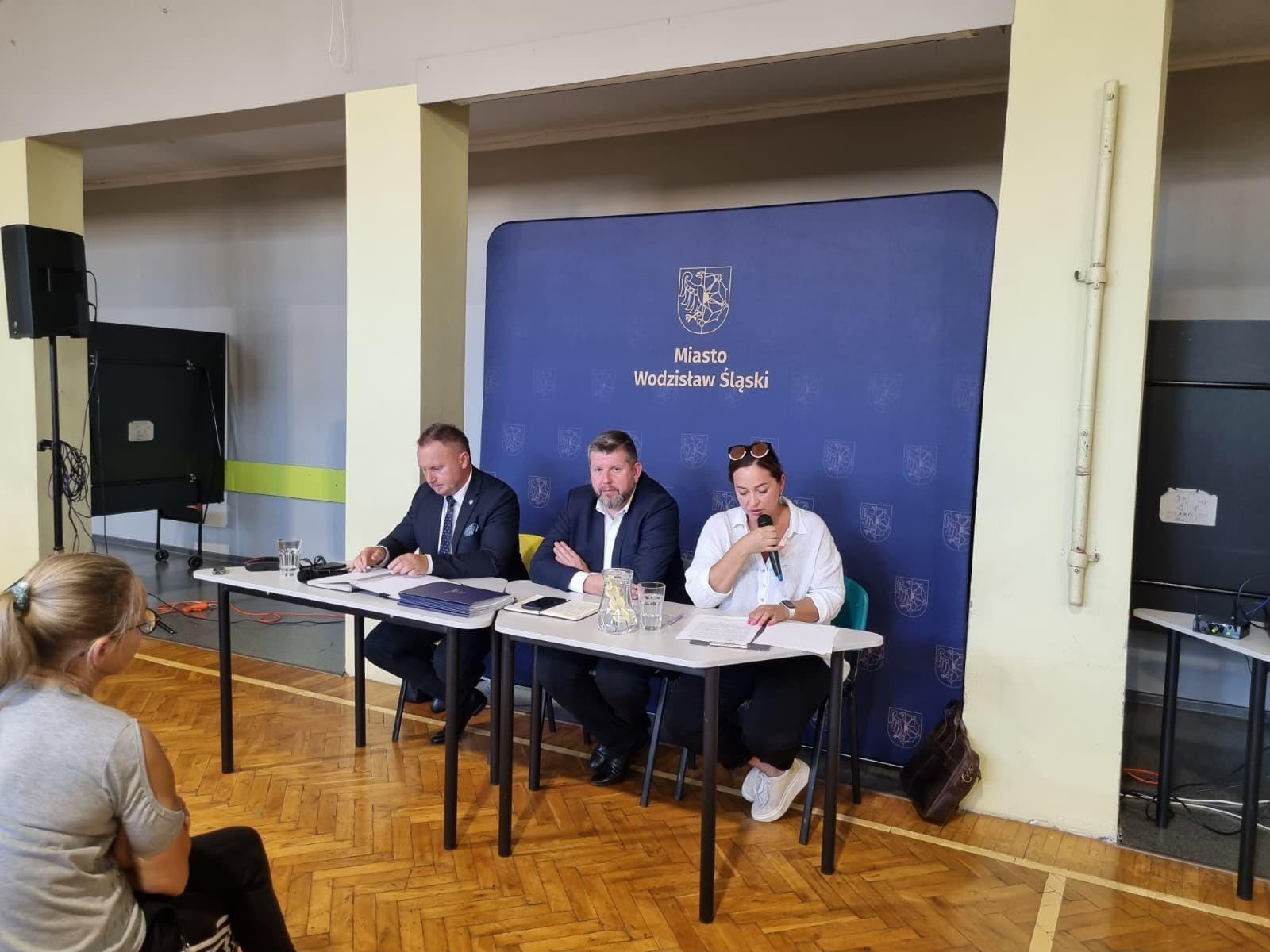 Zdjęcie w galerii na portalu naszwodzislaw.com: Rada Dzielnicy Nowe Miasto wybrana wiadomości z regionu