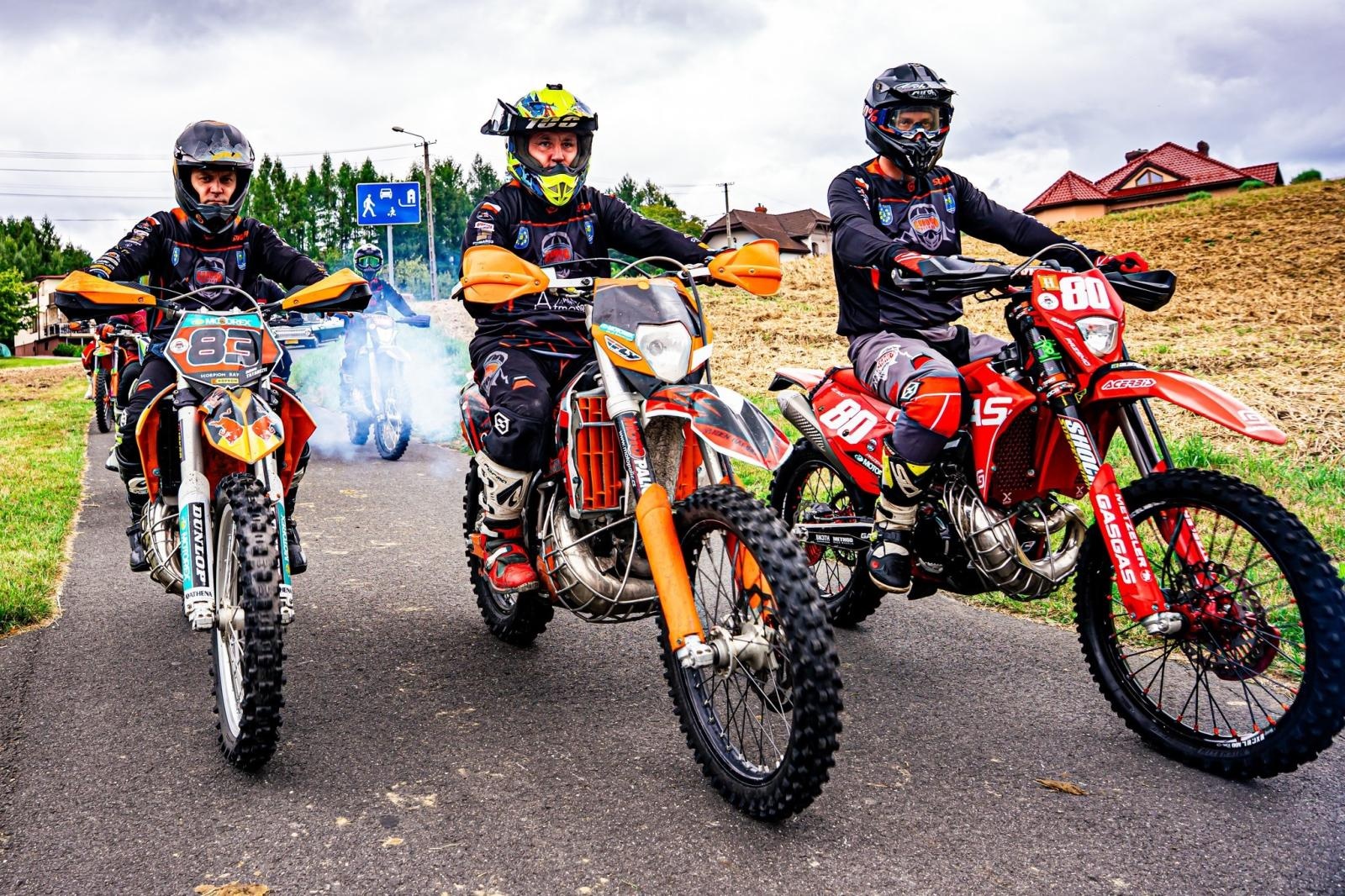 Zdjęcie w galerii na portalu naszwodzislaw.com: Gminne dożynki i zacny jubileusz Skrbeńska za nami [FOTO] wiadomości z regionu