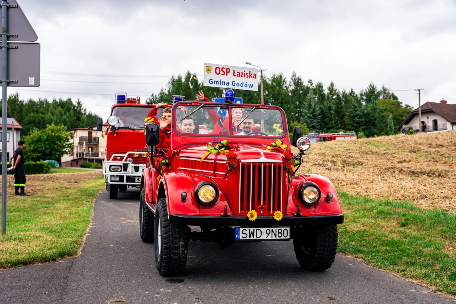 Zdjęcie w galerii na portalu naszwodzislaw.com: Gminne dożynki i zacny jubileusz Skrbeńska za nami [FOTO] wiadomości z regionu