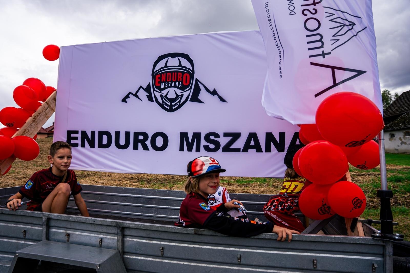 Zdjęcie w galerii na portalu naszwodzislaw.com: Gminne dożynki i zacny jubileusz Skrbeńska za nami [FOTO] wiadomości z regionu