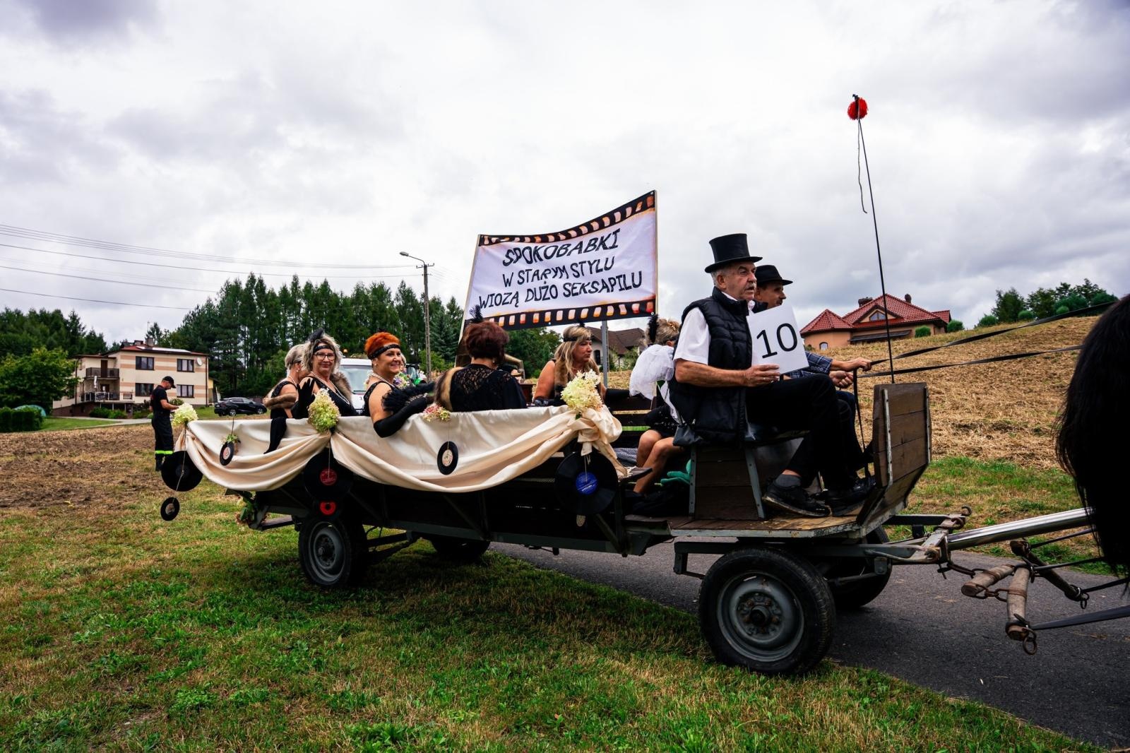 Zdjęcie w galerii na portalu naszwodzislaw.com: Gminne dożynki i zacny jubileusz Skrbeńska za nami [FOTO] wiadomości z regionu