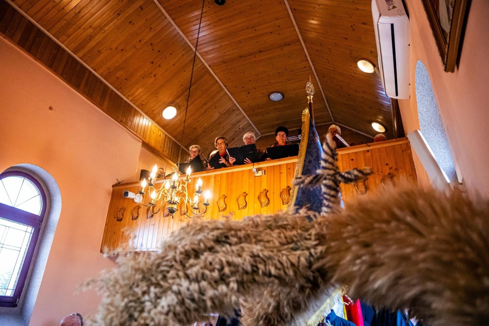 Zdjęcie w galerii na portalu naszwodzislaw.com: Gminne dożynki i zacny jubileusz Skrbeńska za nami [FOTO] wiadomości z regionu