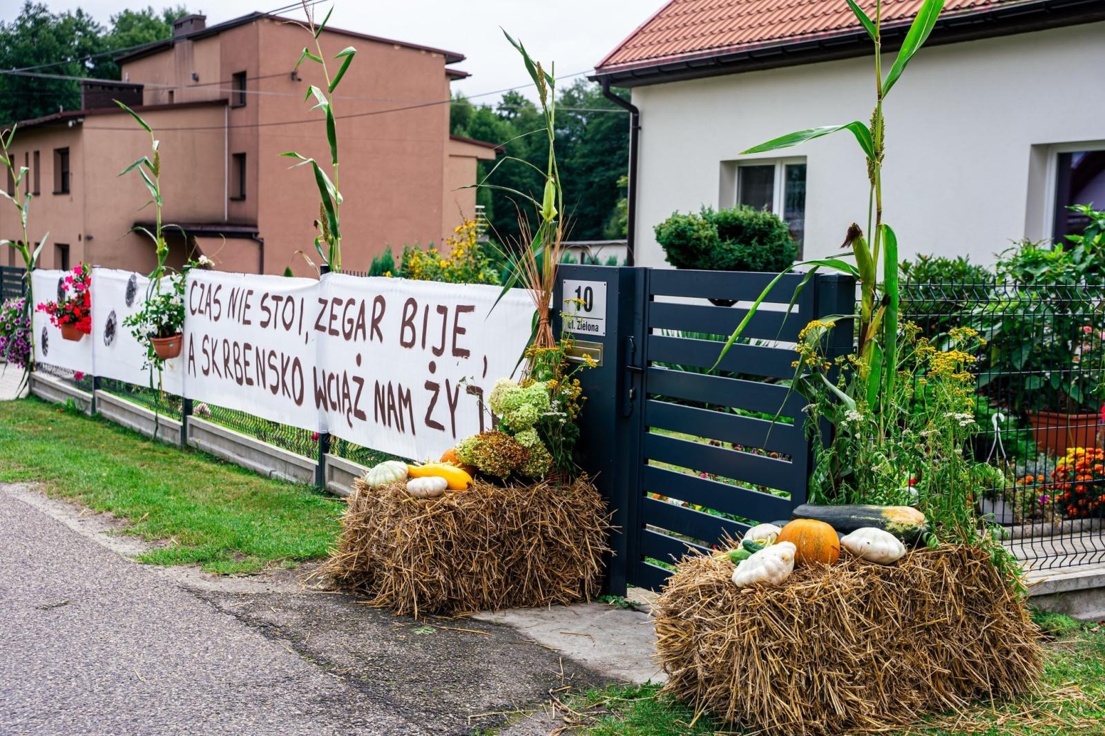 Zdjęcie w galerii na portalu naszwodzislaw.com: Gminne dożynki i zacny jubileusz Skrbeńska za nami [FOTO] wiadomości z regionu
