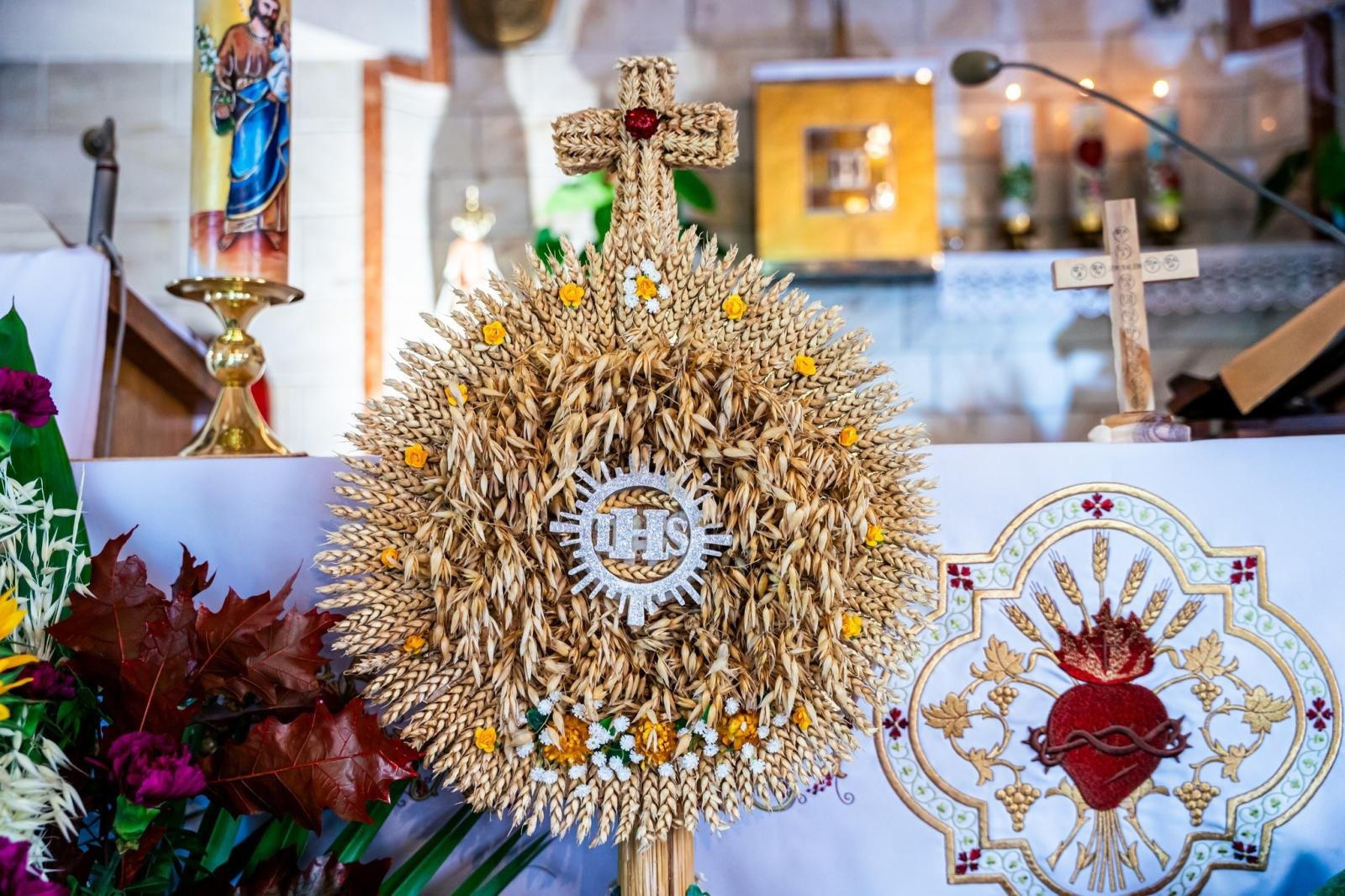 Zdjęcie w galerii na portalu naszwodzislaw.com: Gminne dożynki i zacny jubileusz Skrbeńska za nami [FOTO] wiadomości z regionu