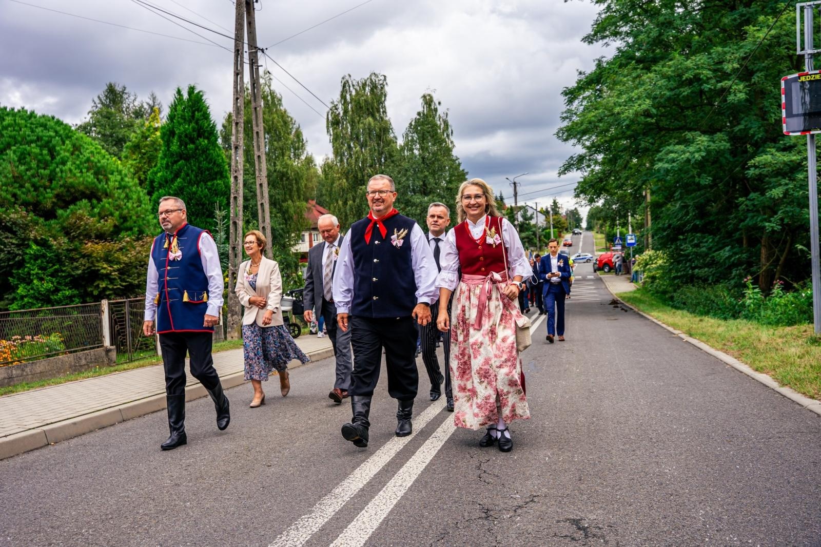 Zdjęcie w galerii na portalu naszwodzislaw.com: Gminne dożynki i zacny jubileusz Skrbeńska za nami [FOTO] wiadomości z regionu