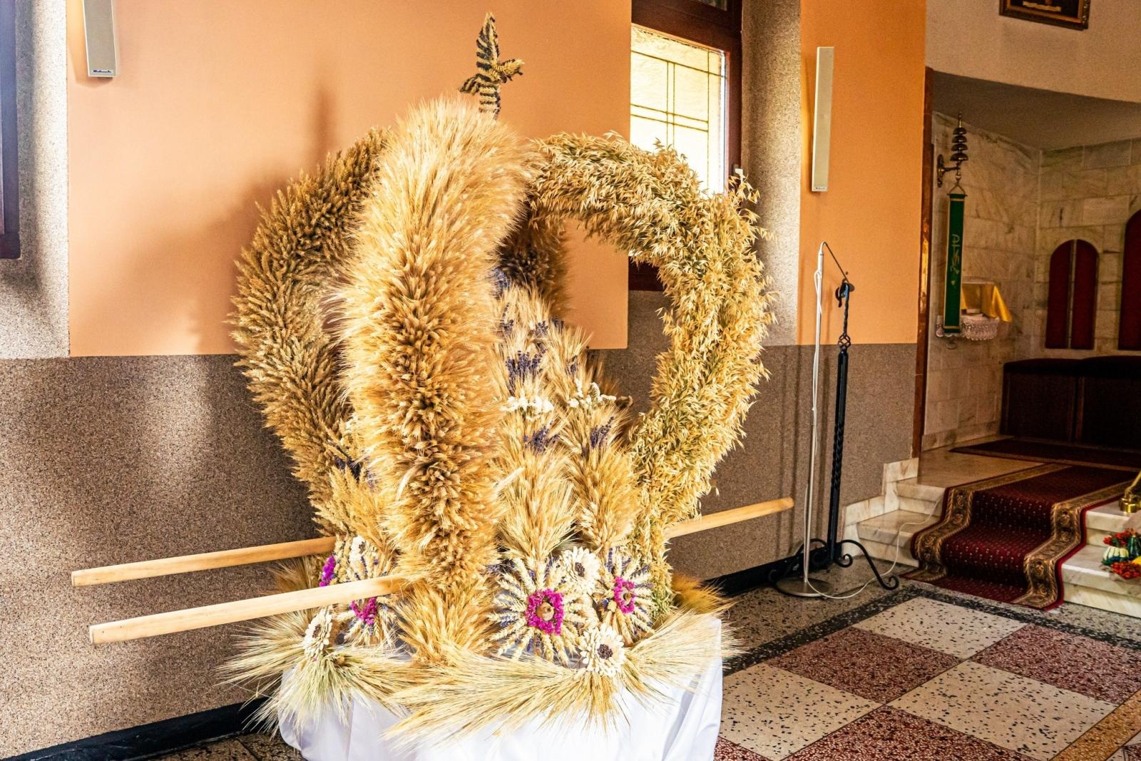 Zdjęcie w galerii na portalu naszwodzislaw.com: Gminne dożynki i zacny jubileusz Skrbeńska za nami [FOTO] wiadomości z regionu