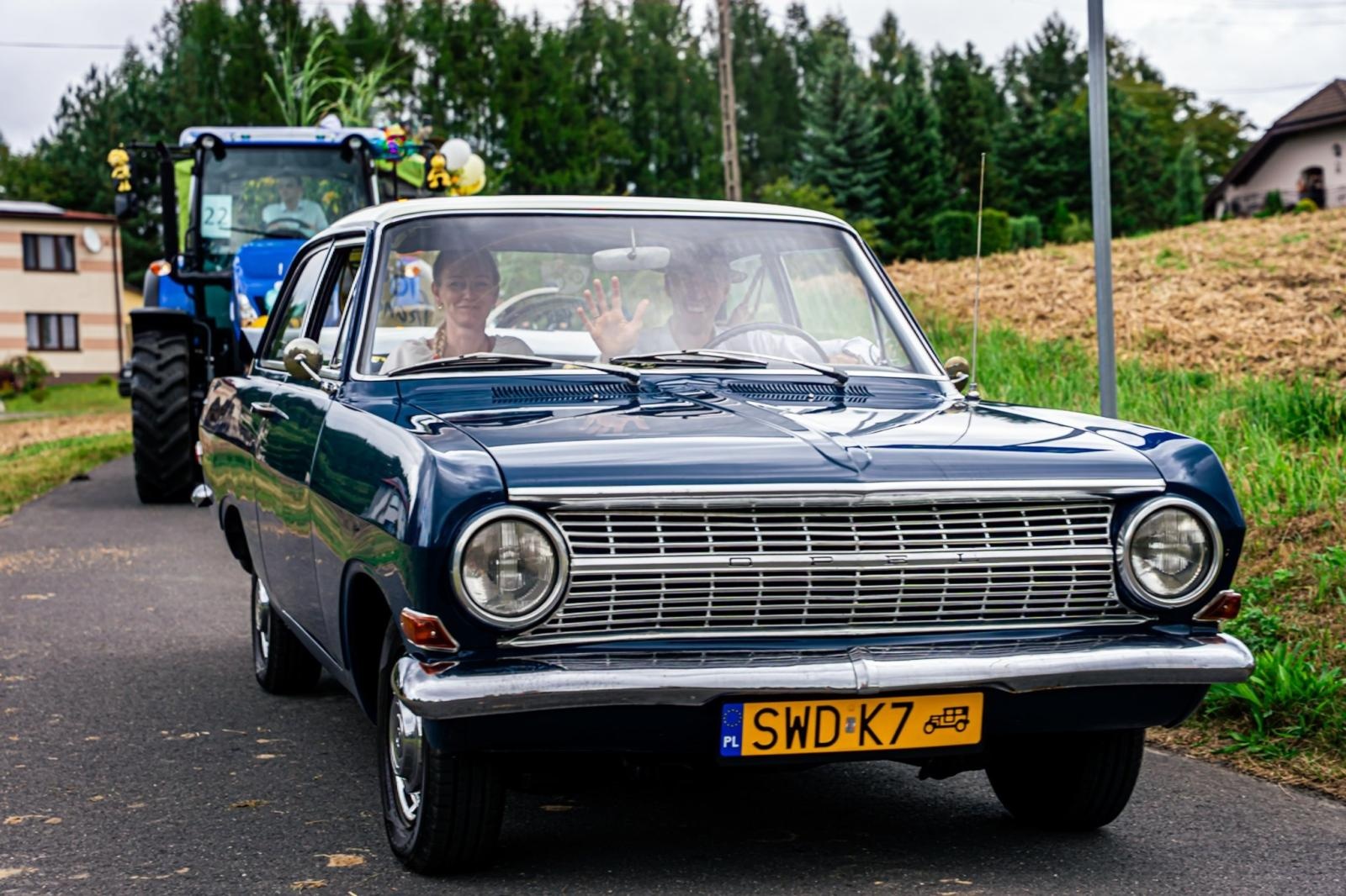 Zdjęcie w galerii na portalu naszwodzislaw.com: Gminne dożynki i zacny jubileusz Skrbeńska za nami [FOTO] wiadomości z regionu