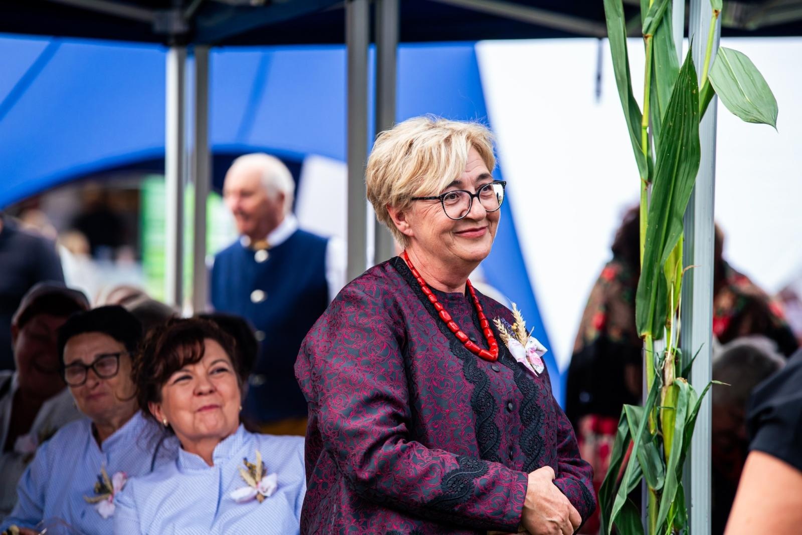 Zdjęcie w galerii na portalu naszwodzislaw.com: Gminne dożynki i zacny jubileusz Skrbeńska za nami [FOTO] wiadomości z regionu