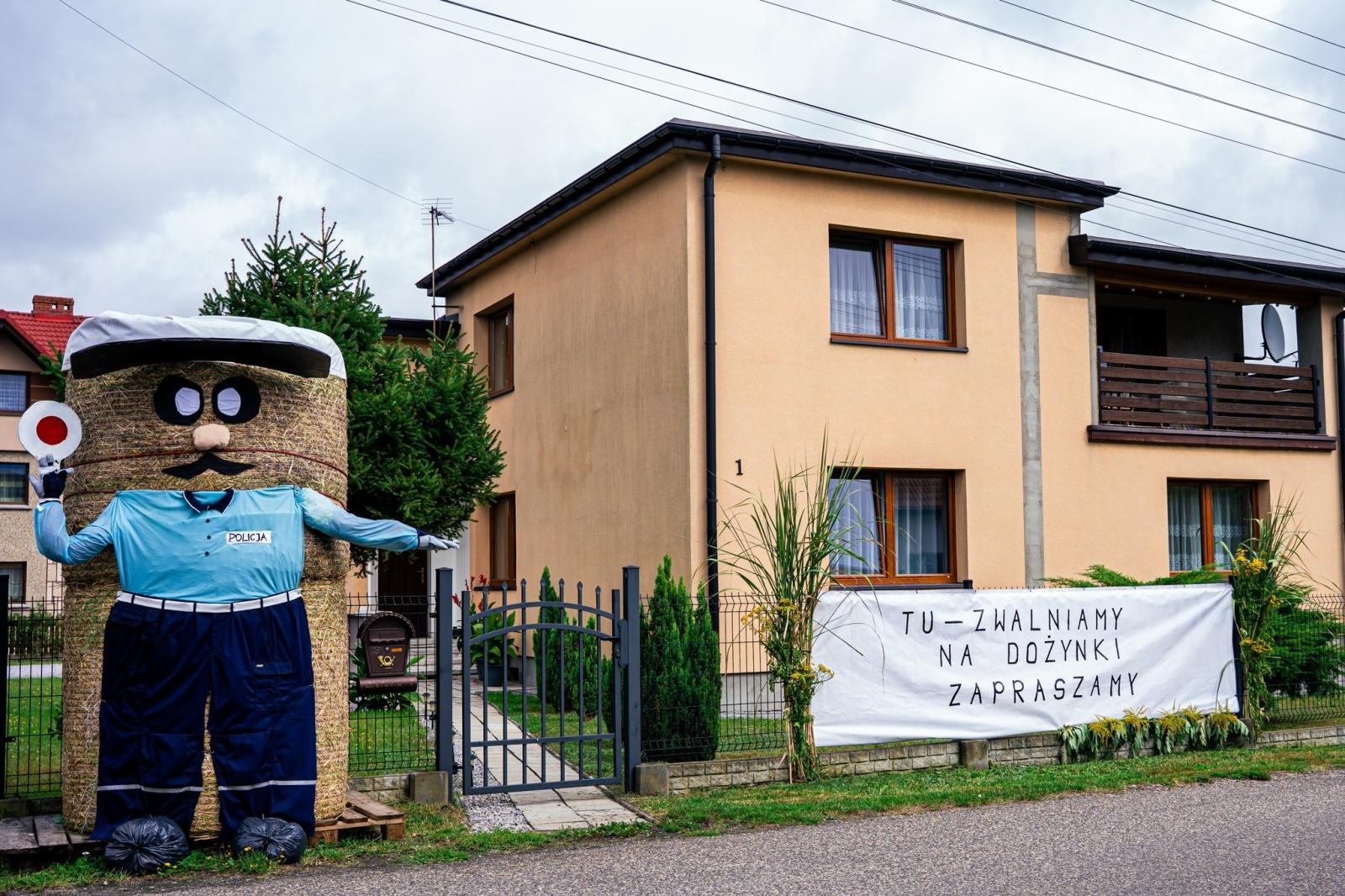 Zdjęcie w galerii na portalu naszwodzislaw.com: Gminne dożynki i zacny jubileusz Skrbeńska za nami [FOTO] wiadomości z regionu