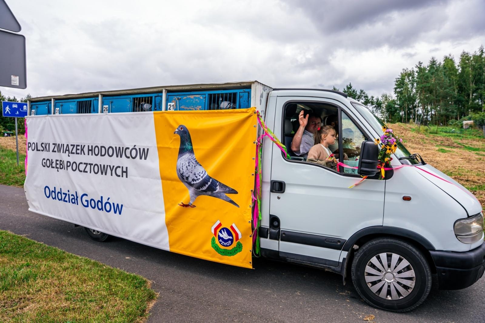 Zdjęcie w galerii na portalu naszwodzislaw.com: Gminne dożynki i zacny jubileusz Skrbeńska za nami [FOTO] wiadomości z regionu