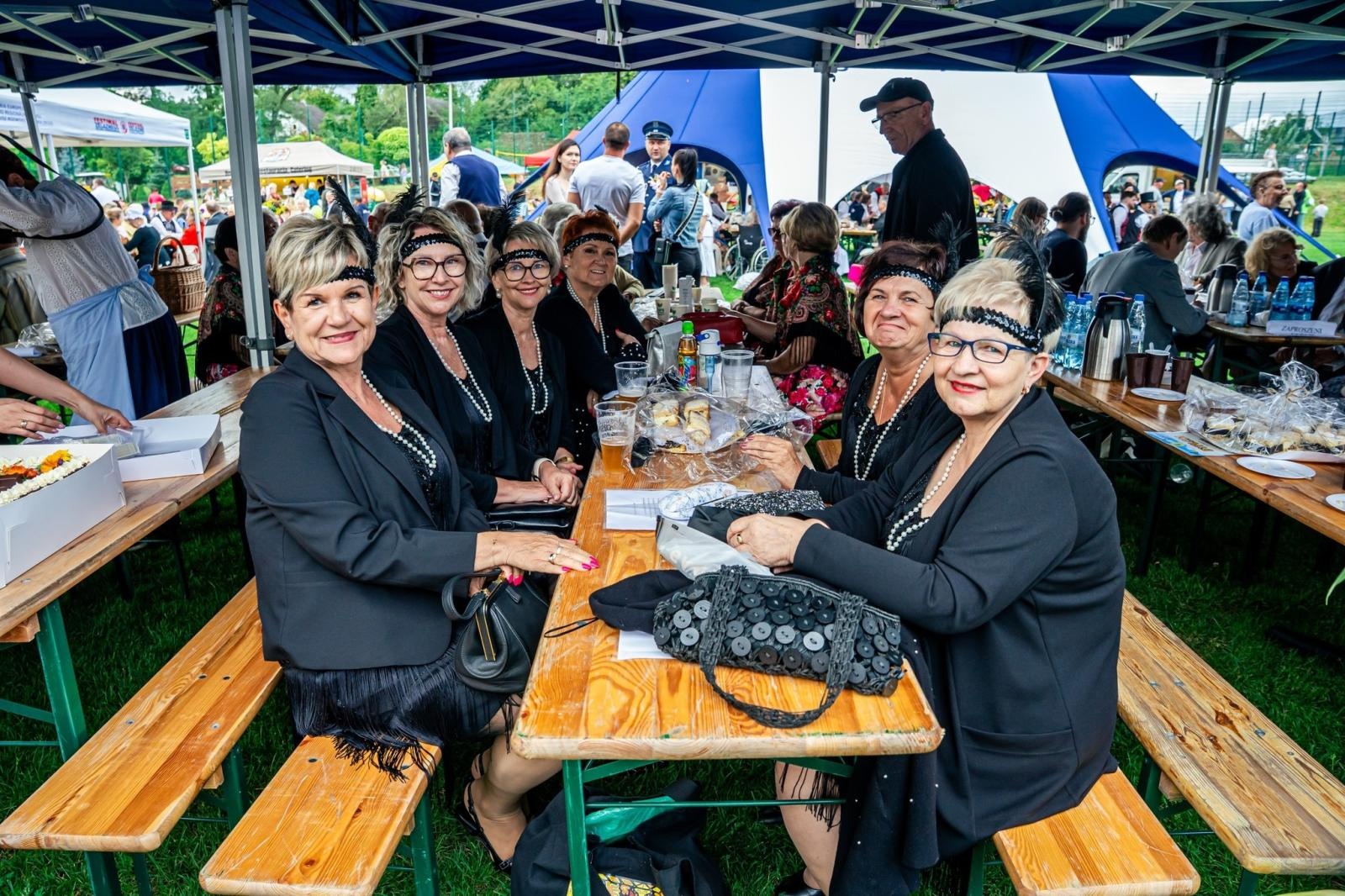 Zdjęcie w galerii na portalu naszwodzislaw.com: Gminne dożynki i zacny jubileusz Skrbeńska za nami [FOTO] wiadomości z regionu